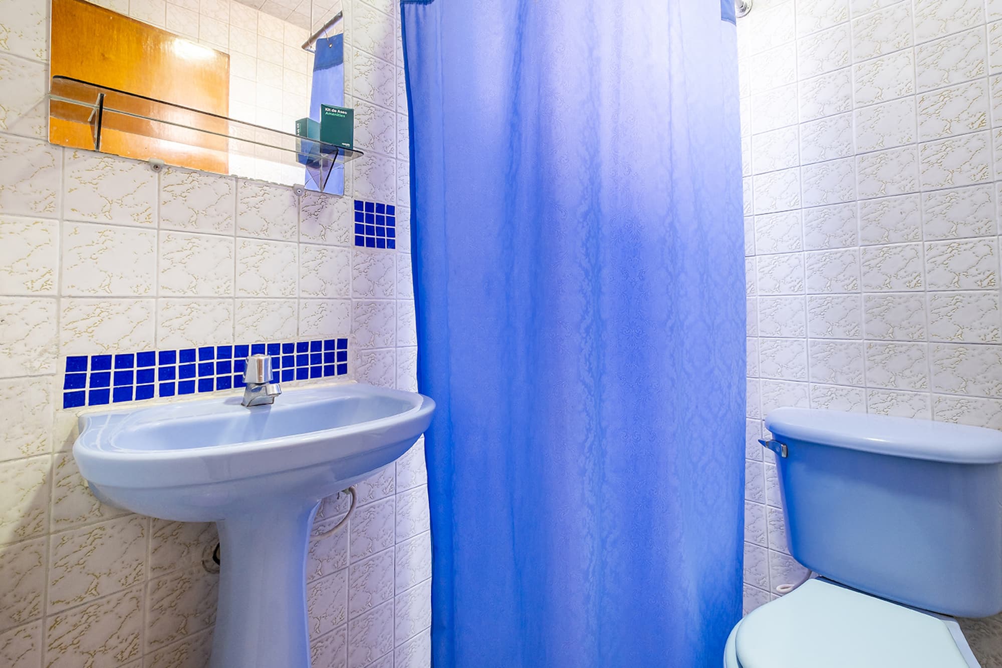 Hotel Almirante, Room