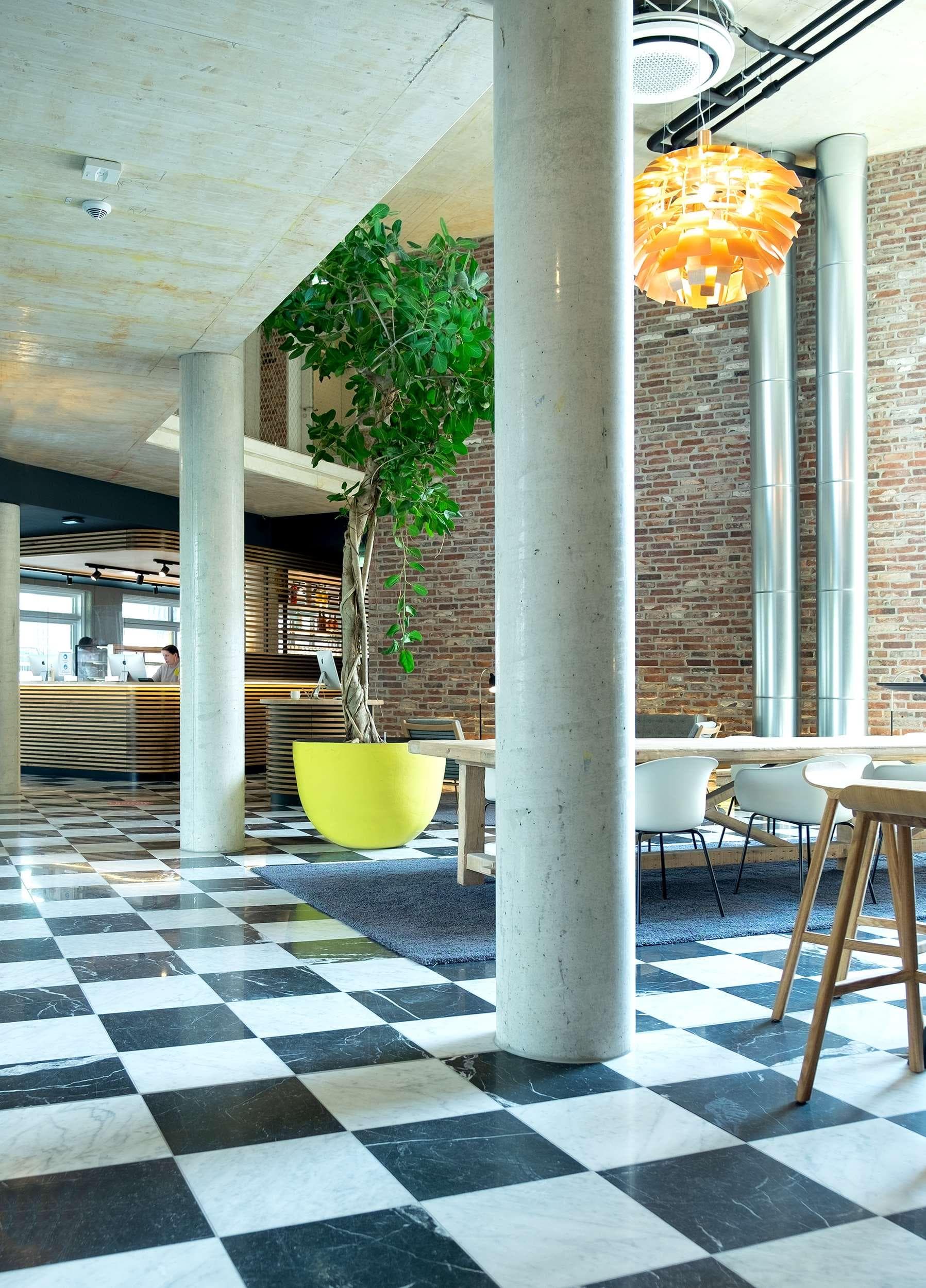 Flowers Hotel Essen, Lobby