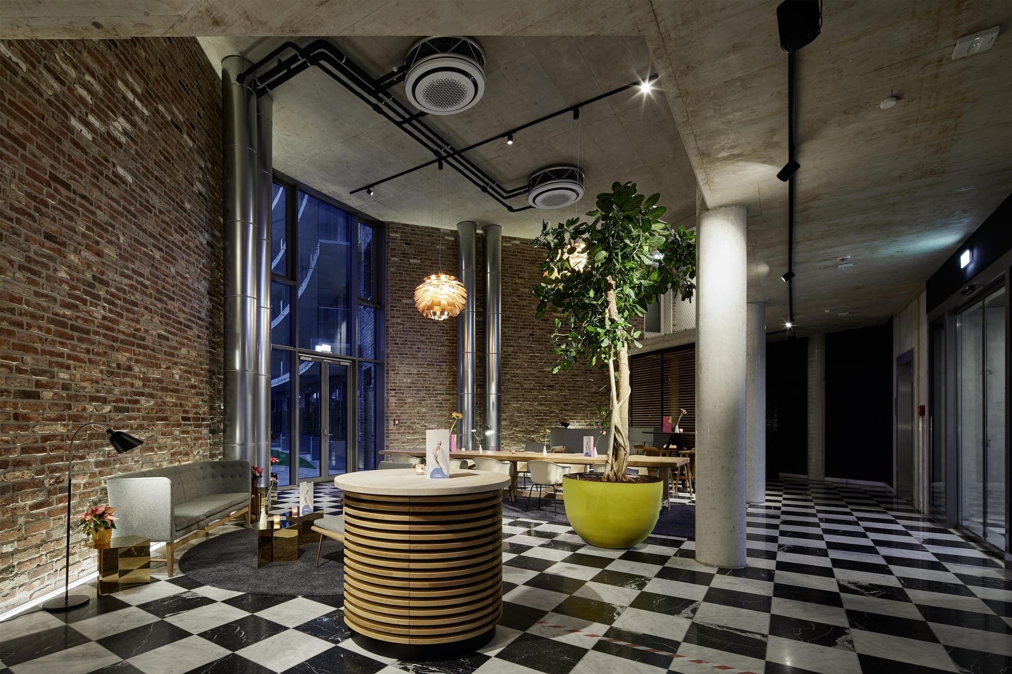 Flowers Hotel Essen, Lobby