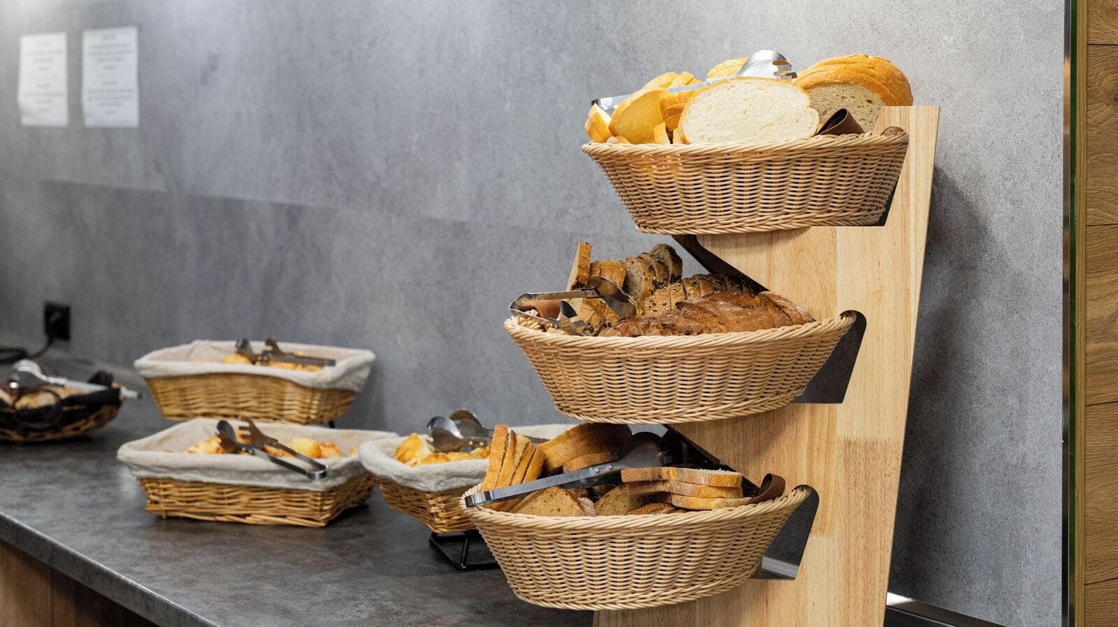 Hotel Avenue Deluxe, Restaurant