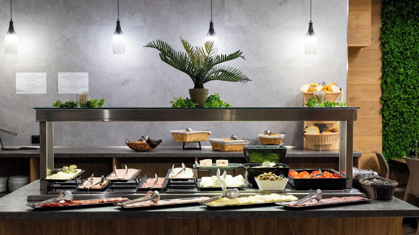 Hotel Avenue Deluxe, Restaurant