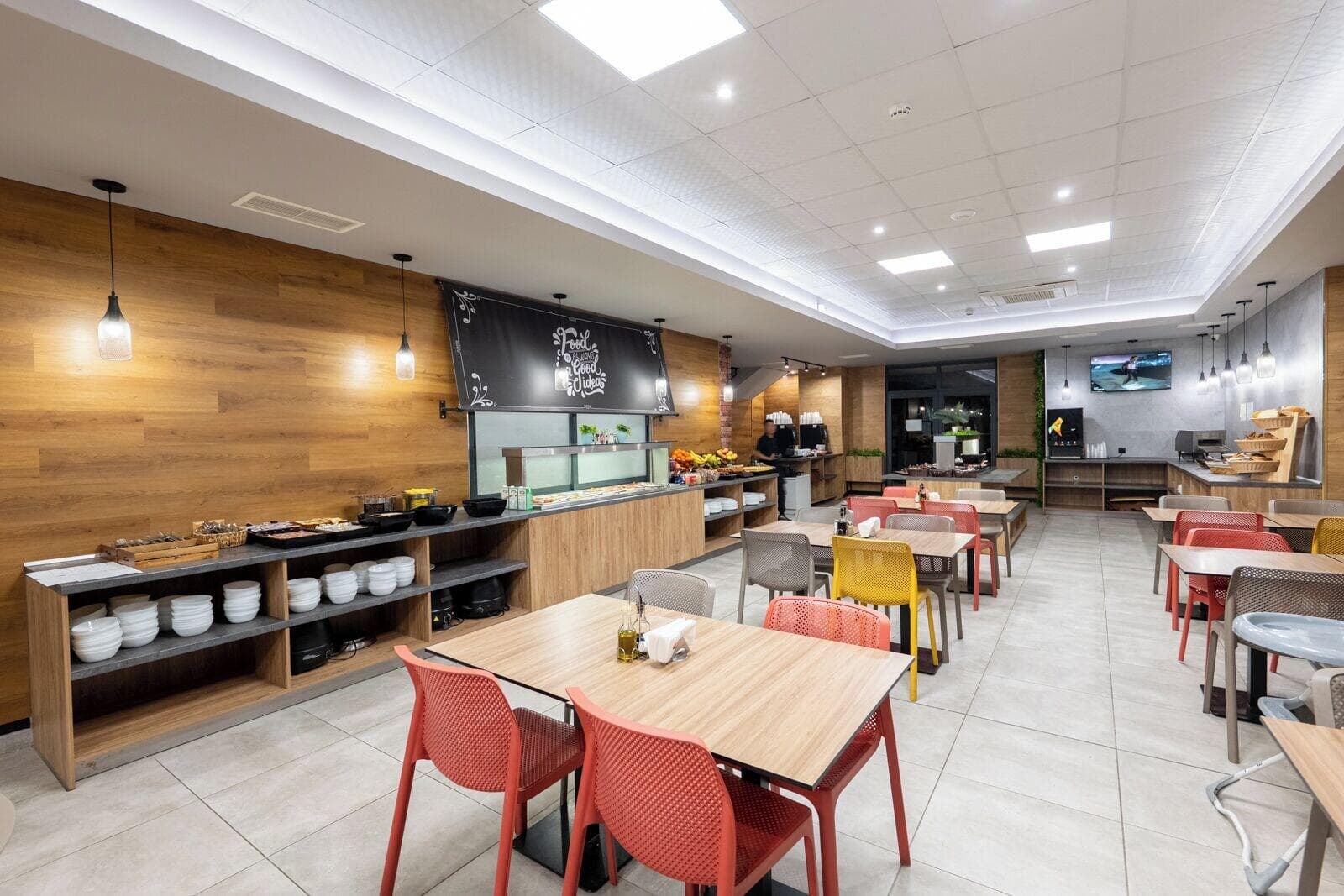 Hotel Avenue Deluxe, Restaurant