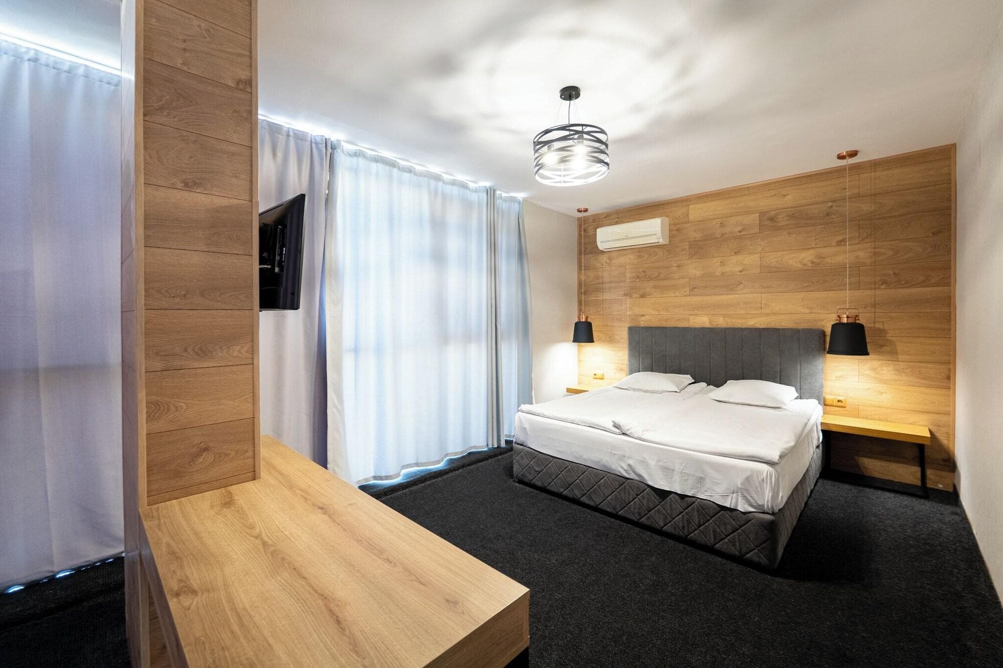 Hotel Avenue Deluxe, Room