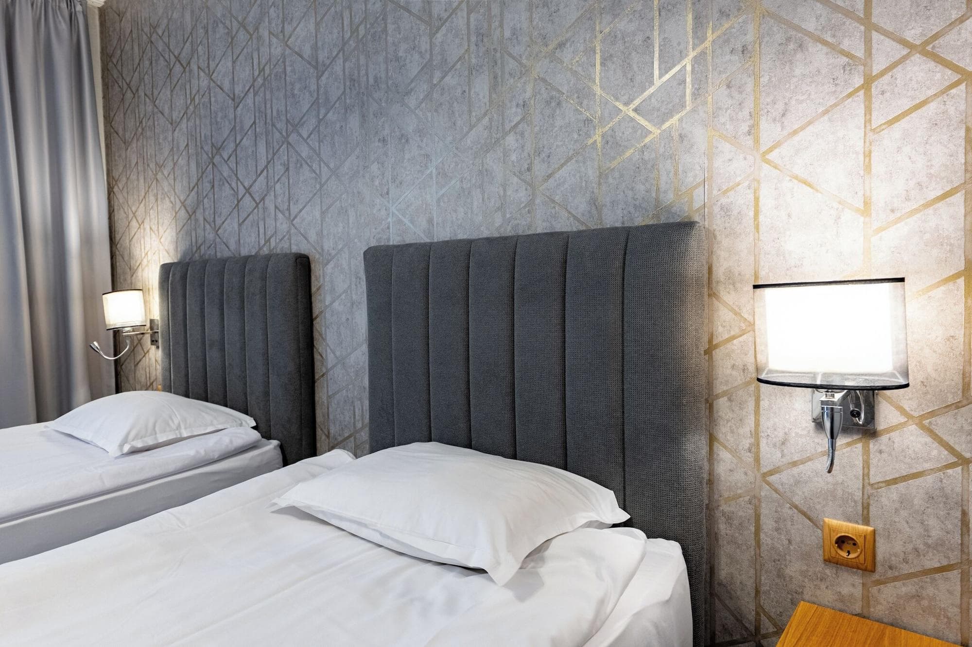 Hotel Avenue Deluxe, Room