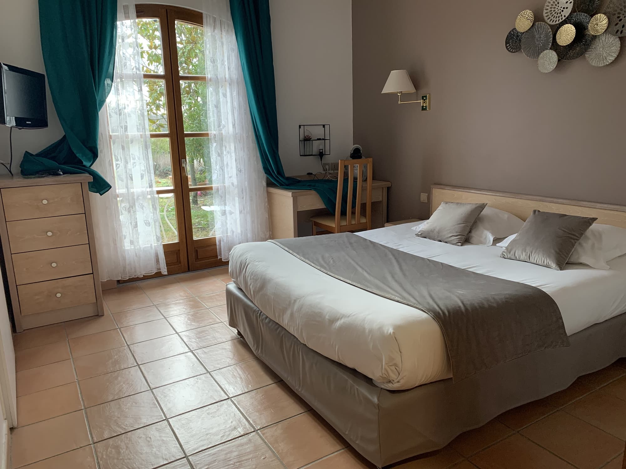 Logis Hotel Le Mas De Mon Pere, Room