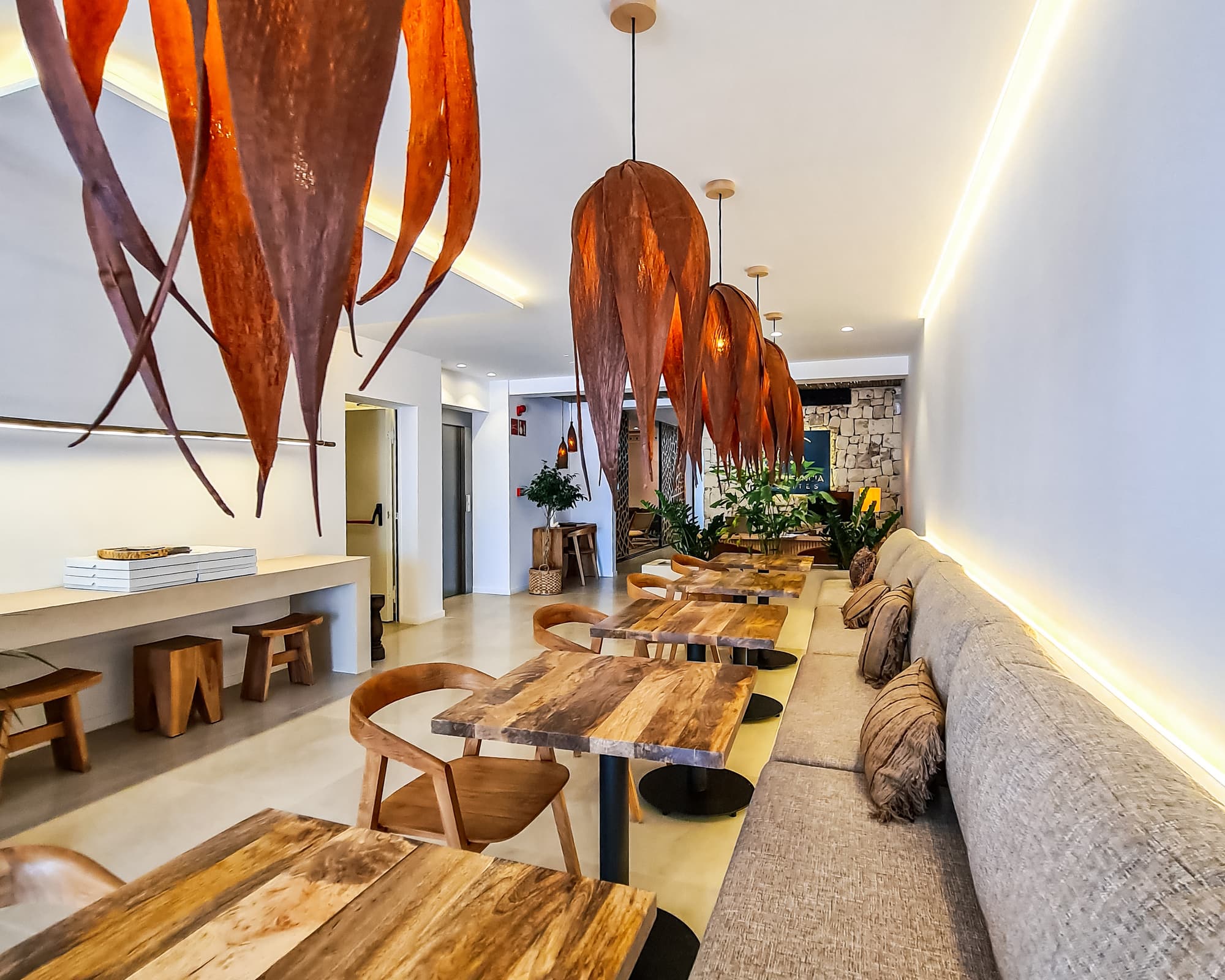 S´Estancia Suites, Bar