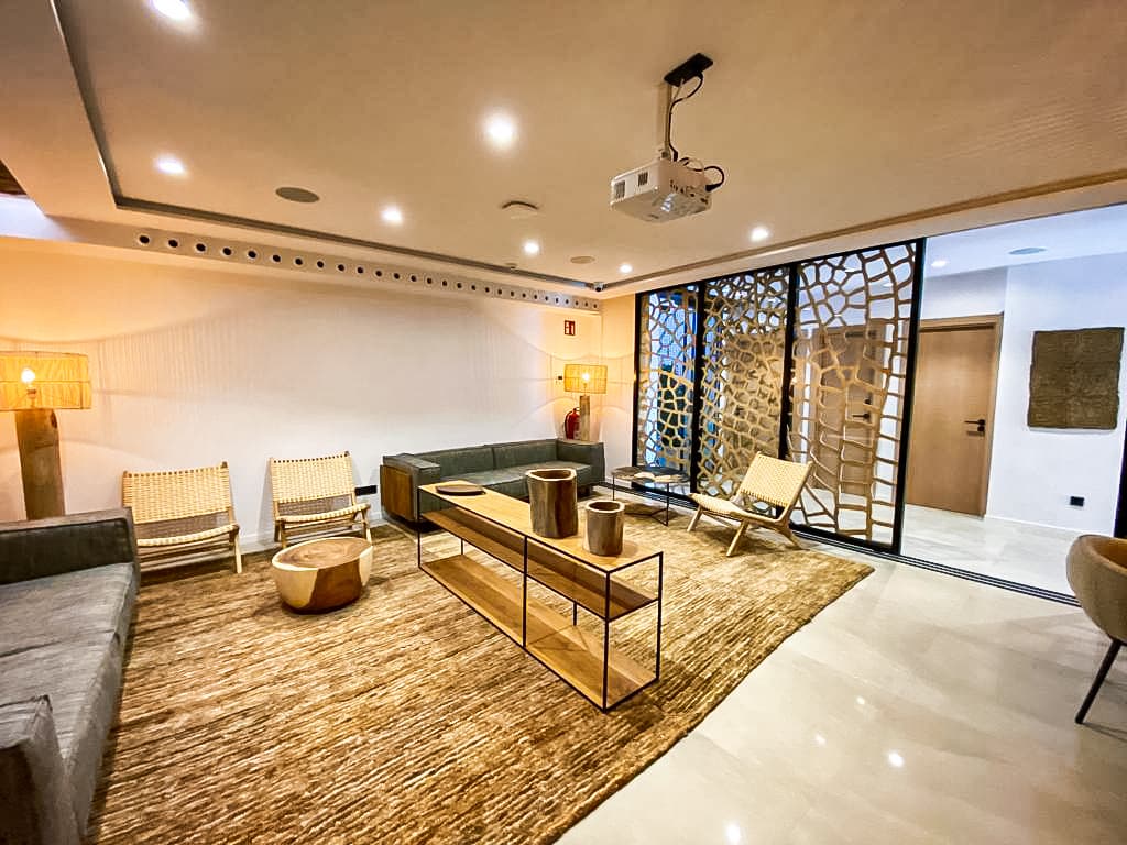 S´Estancia Suites, Conferences