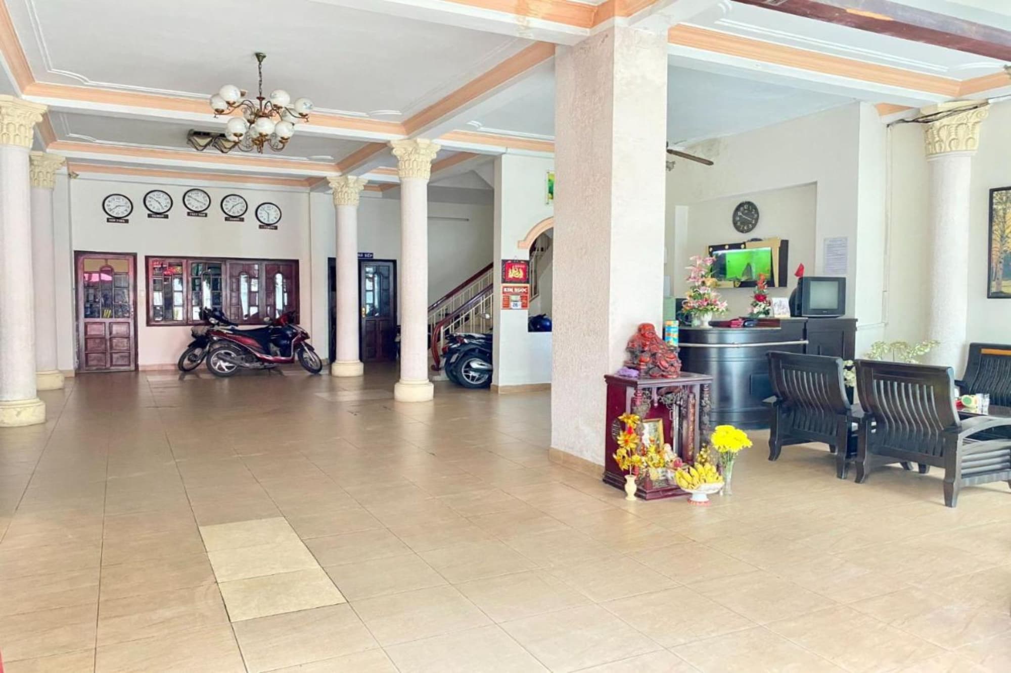 Bau Cat Hotel by ZUZU, Lobby