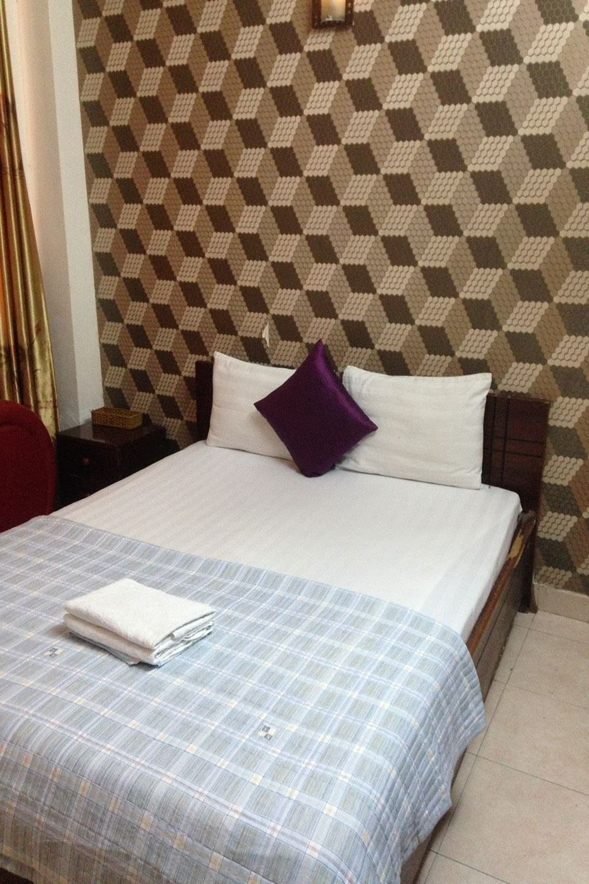 Bau Cat Hotel by ZUZU, Room