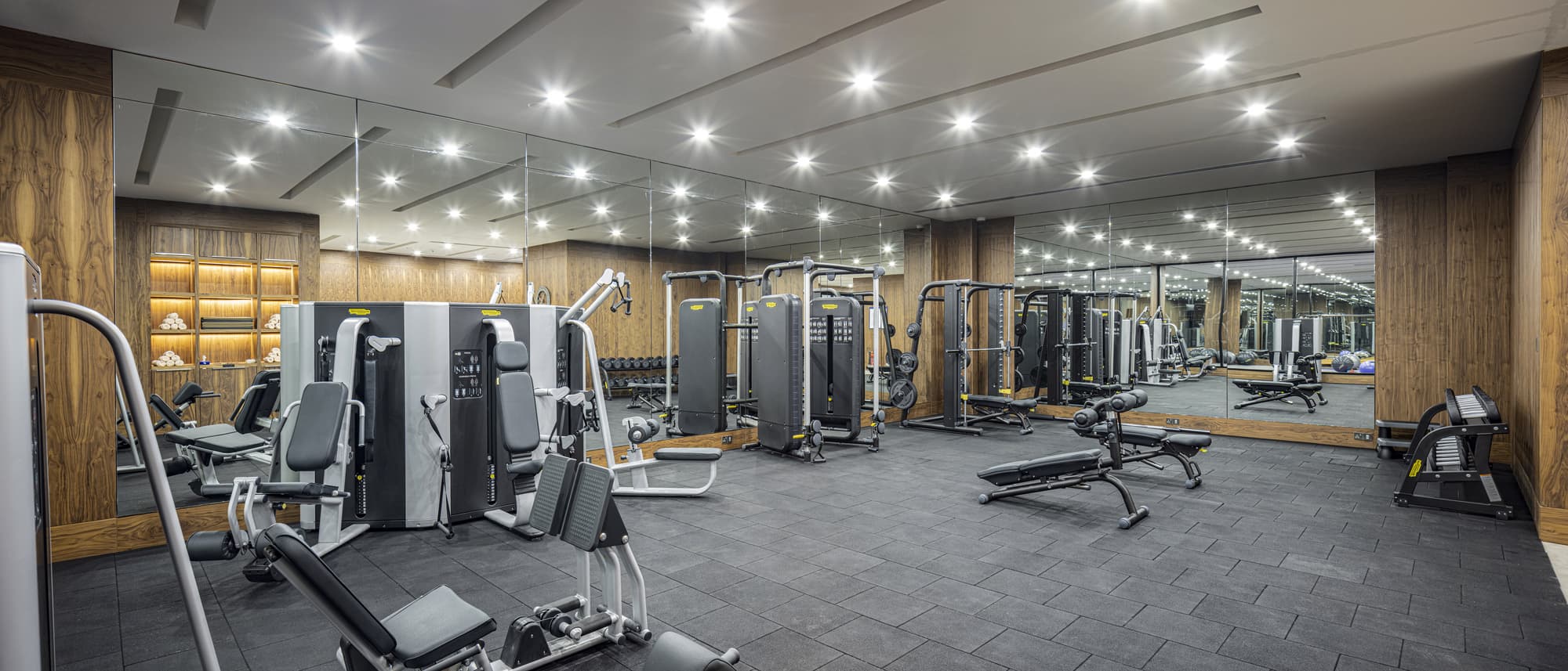 Merit Royal Diamond Hotel & SPA, Sports and Entertainment