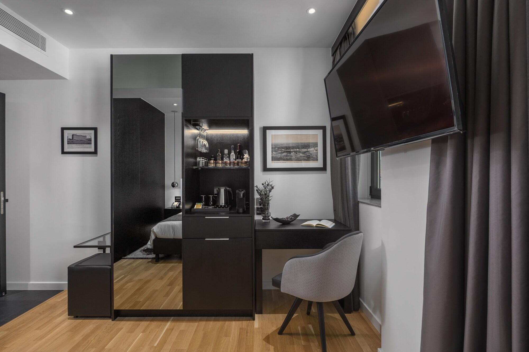 No 15 Ermou Hotel, Room