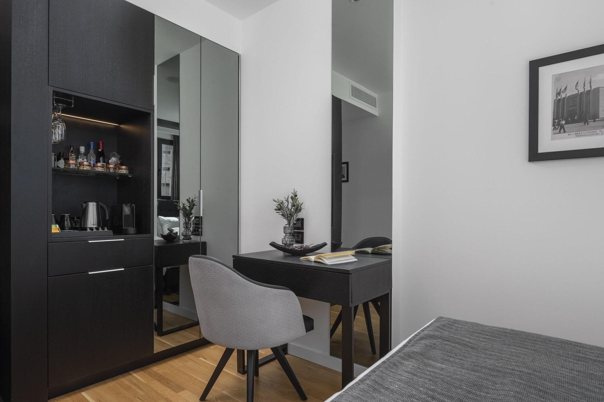 No 15 Ermou Hotel, Room