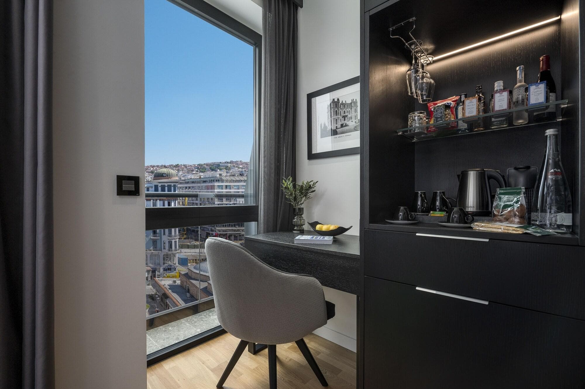 No 15 Ermou Hotel, Room