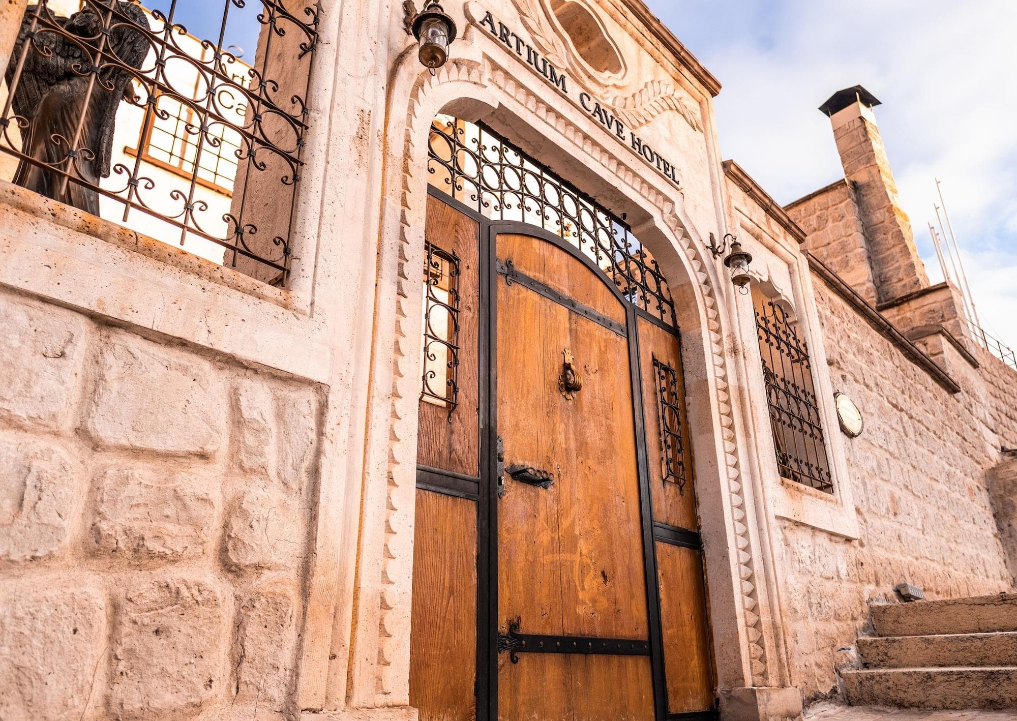 Artium Cave By Egeos, General view