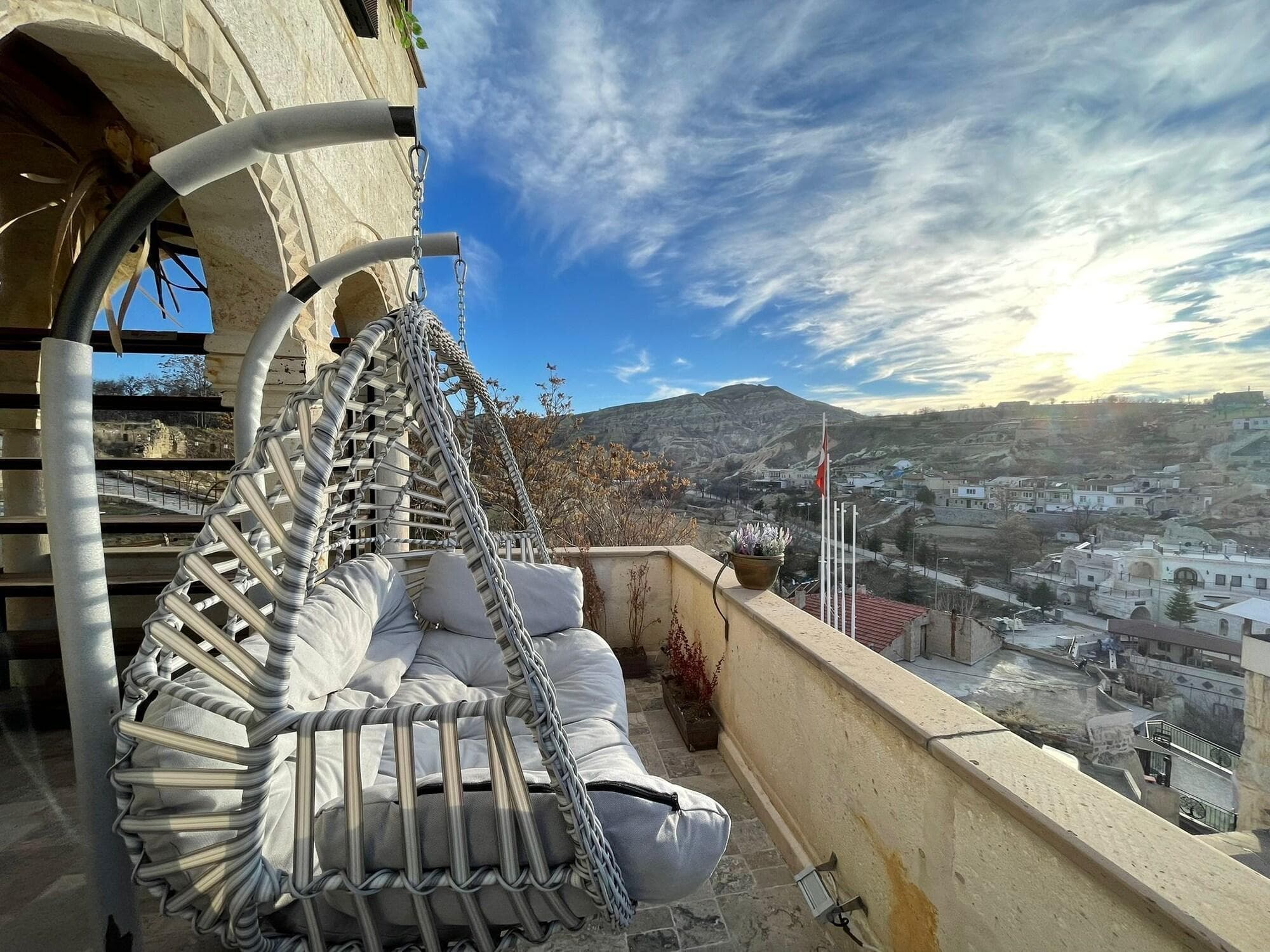 Artium Cave By Egeos, Lobby