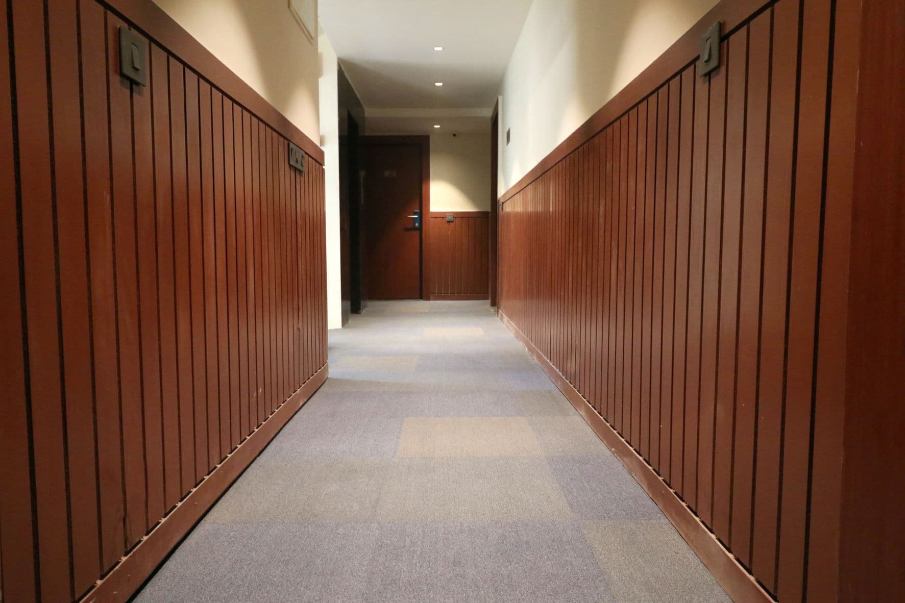 The Lake Hotel, Lobby