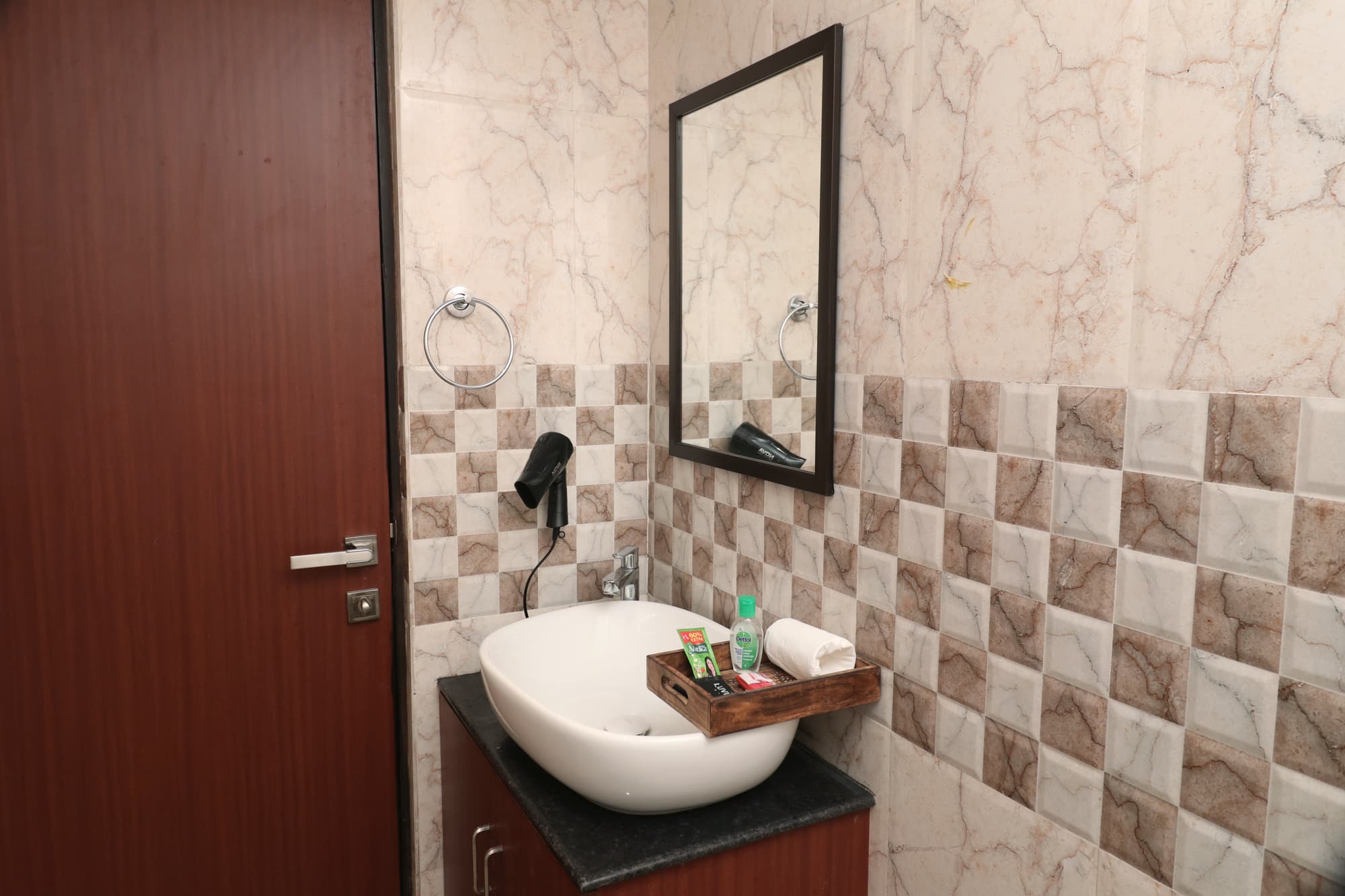 The Lake Hotel, Room