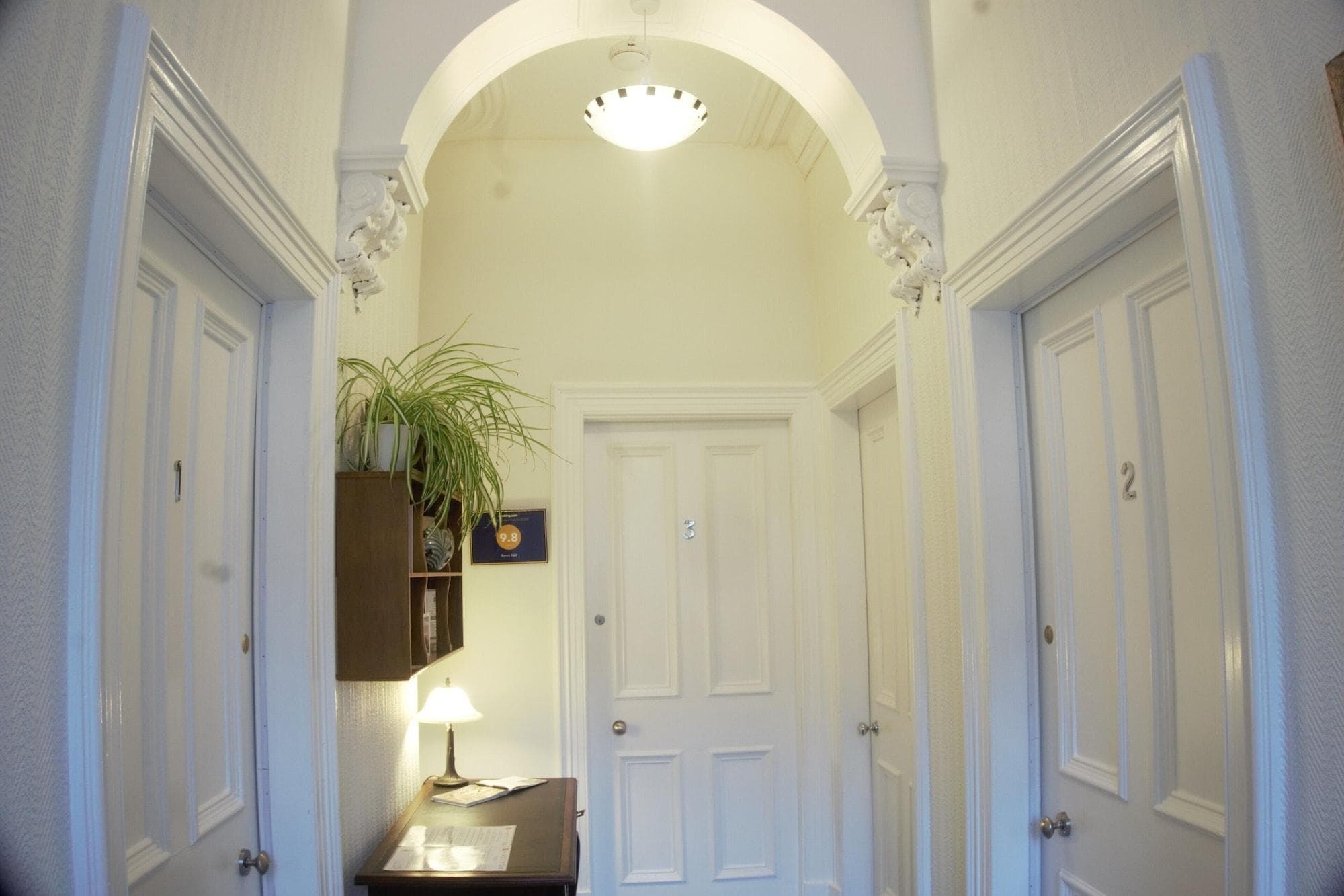 Barns Serviced Accommodation, Lobby