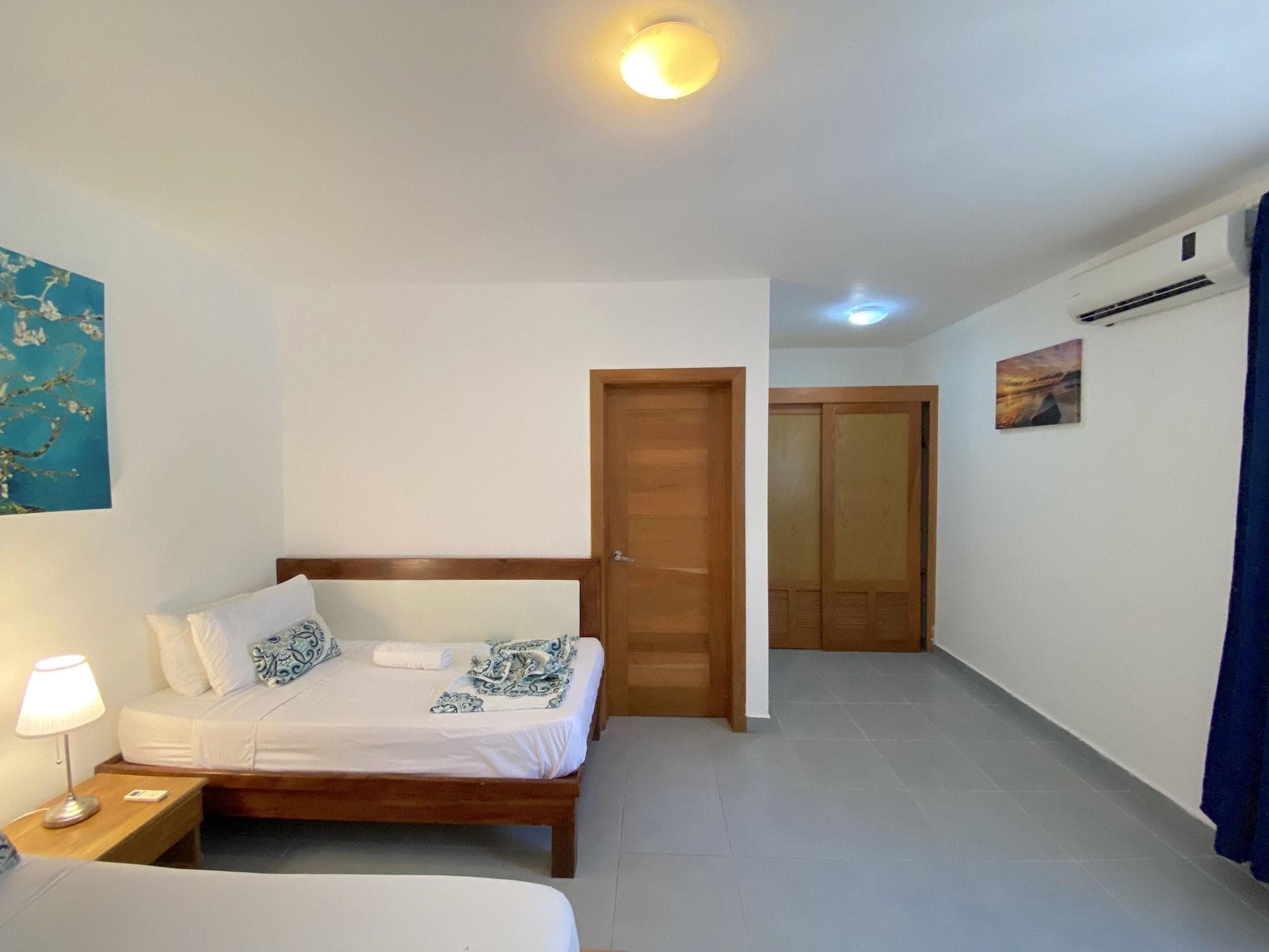 SOL CARIBE SUITES DELUXE Beach Club and Pool, Room