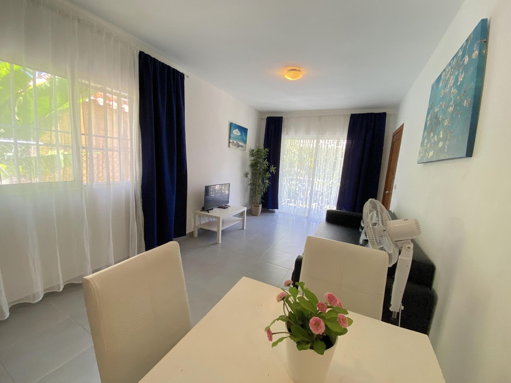 SOL CARIBE SUITES DELUXE Beach Club and Pool, Room