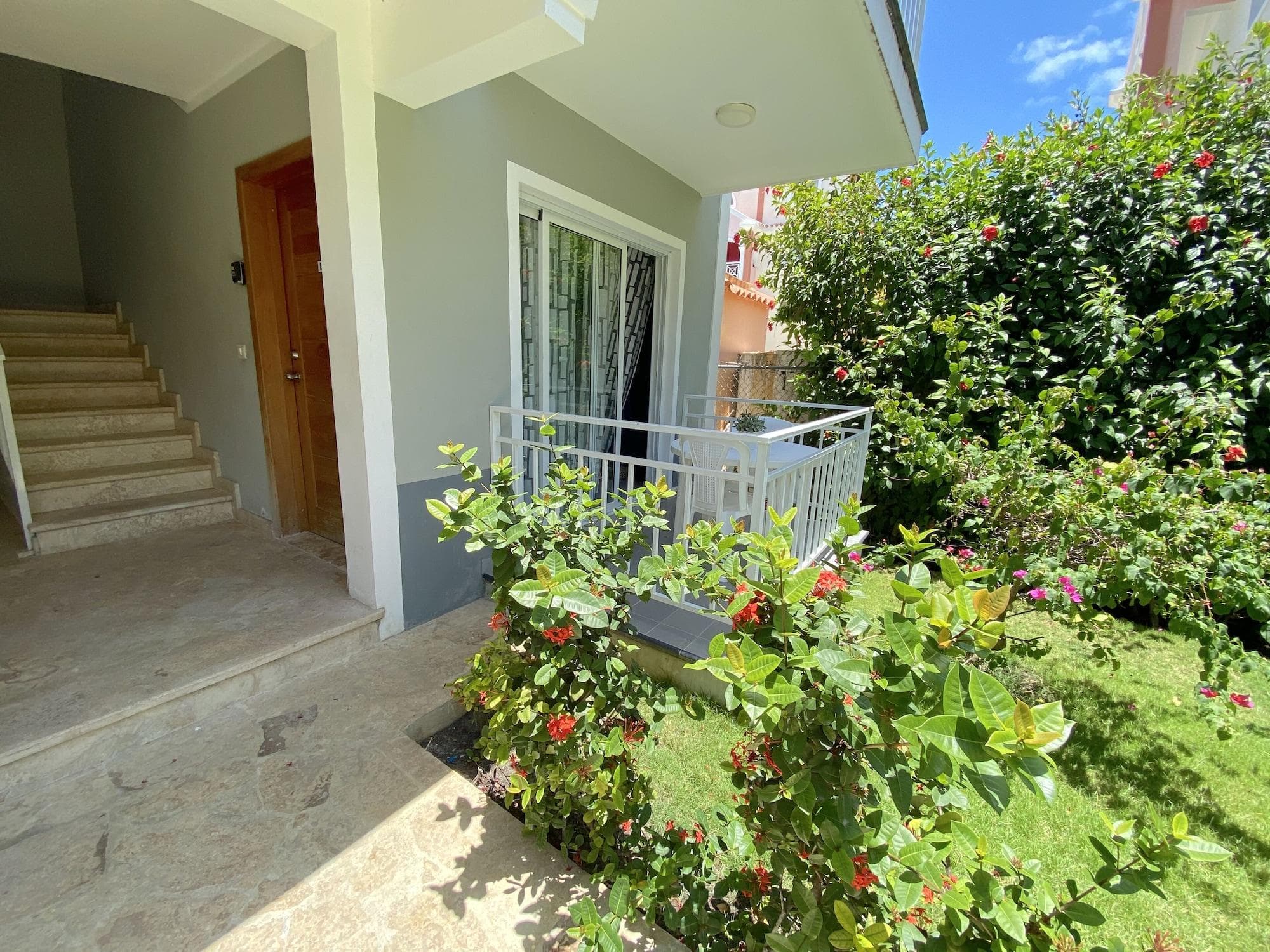 SOL CARIBE SUITES DELUXE Beach Club and Pool, Room