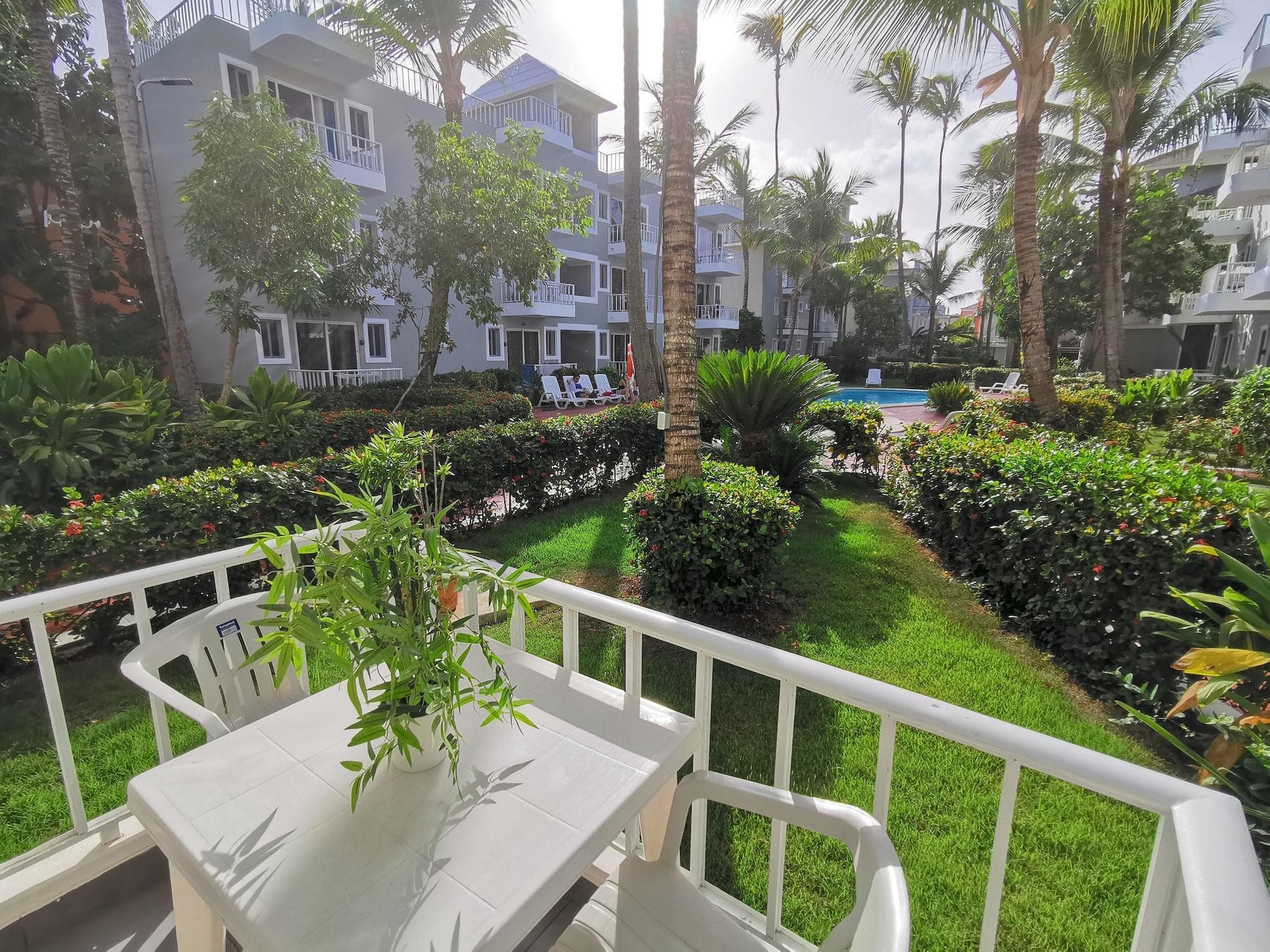 SOL CARIBE SUITES DELUXE Beach Club and Pool, Room