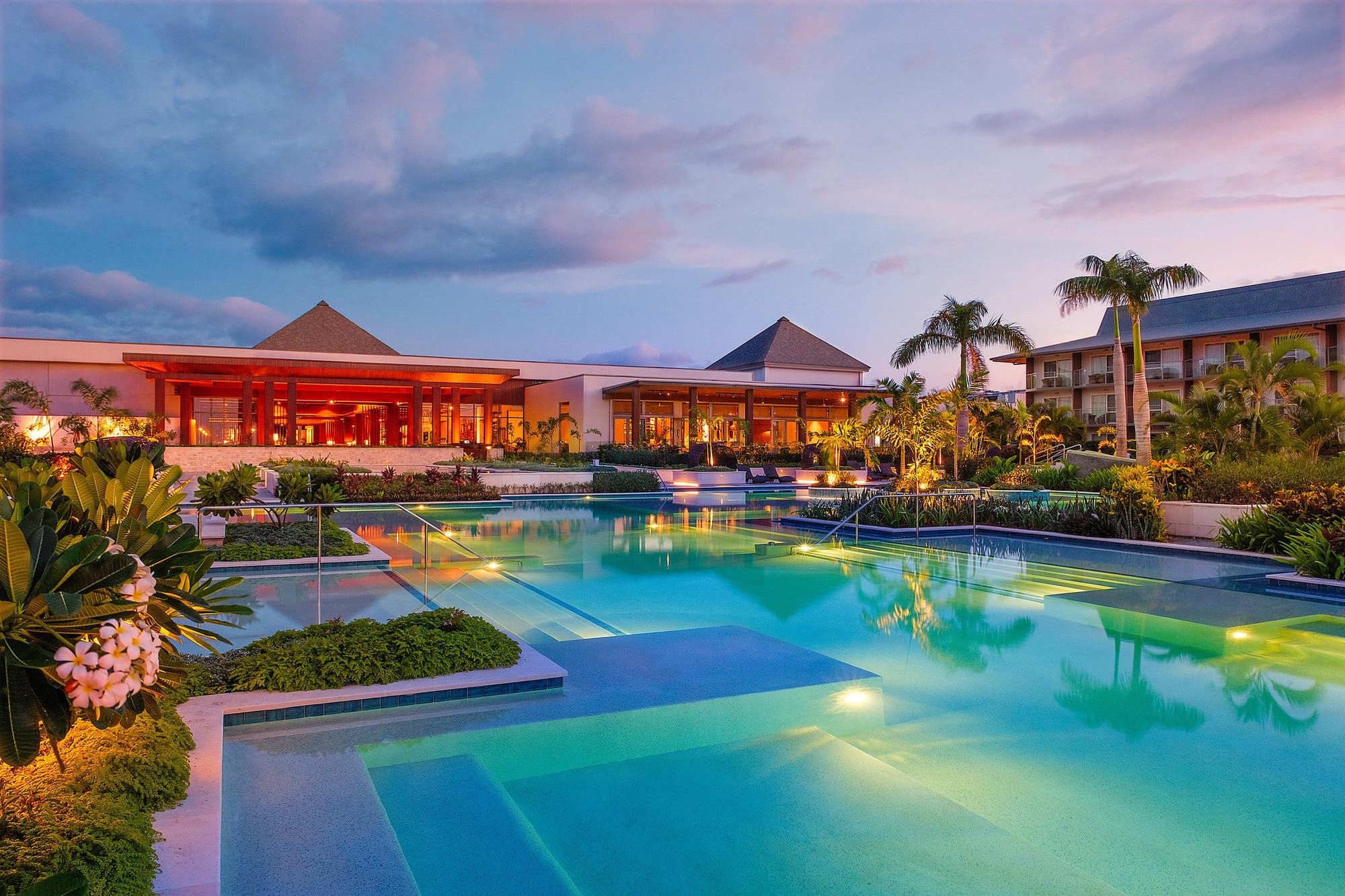 Crowne Plaza Fiji Nadi Bay Resort & Spa, General view