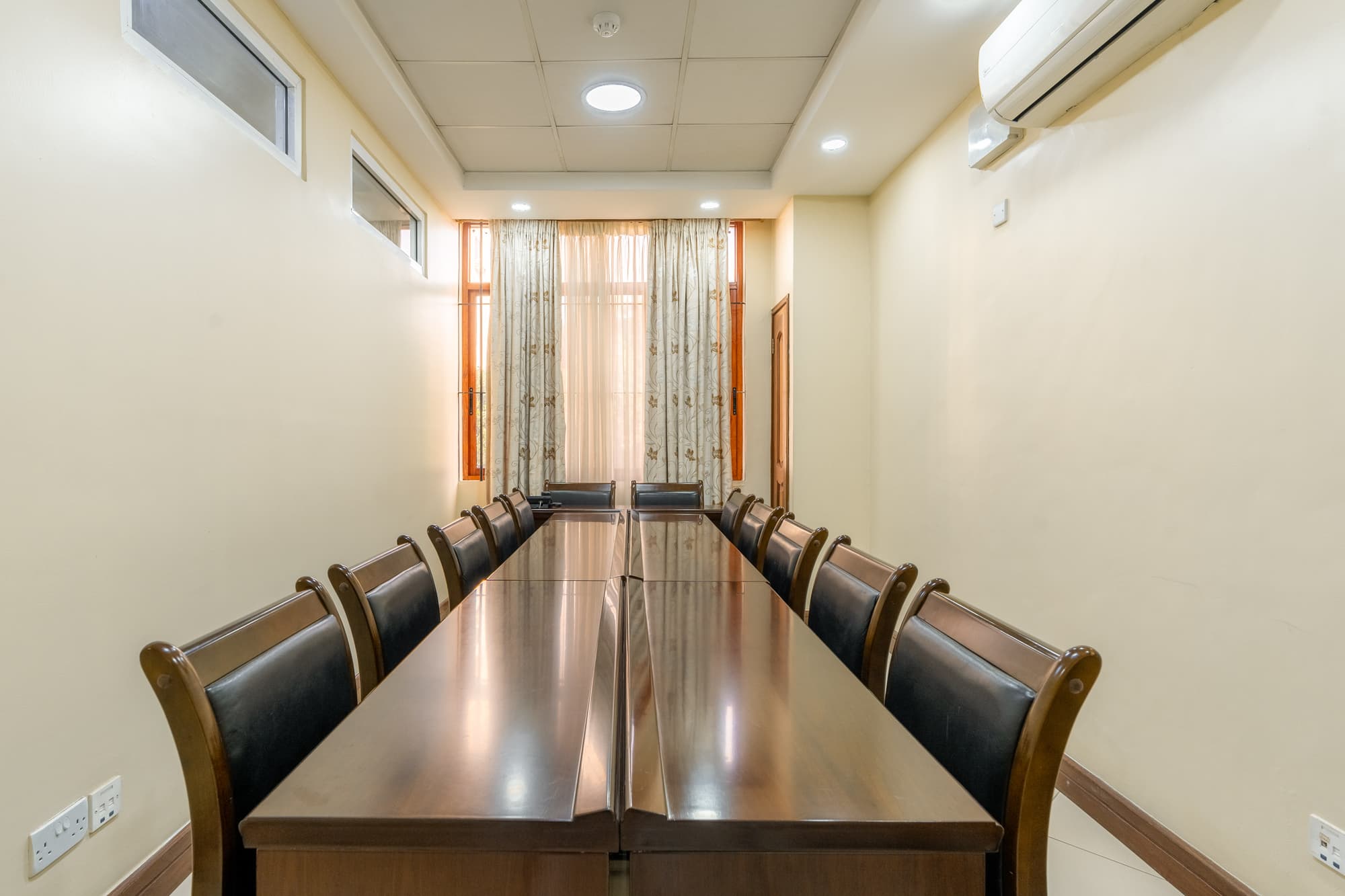 Kibo Palace Apartments -  Arusha, Conferences