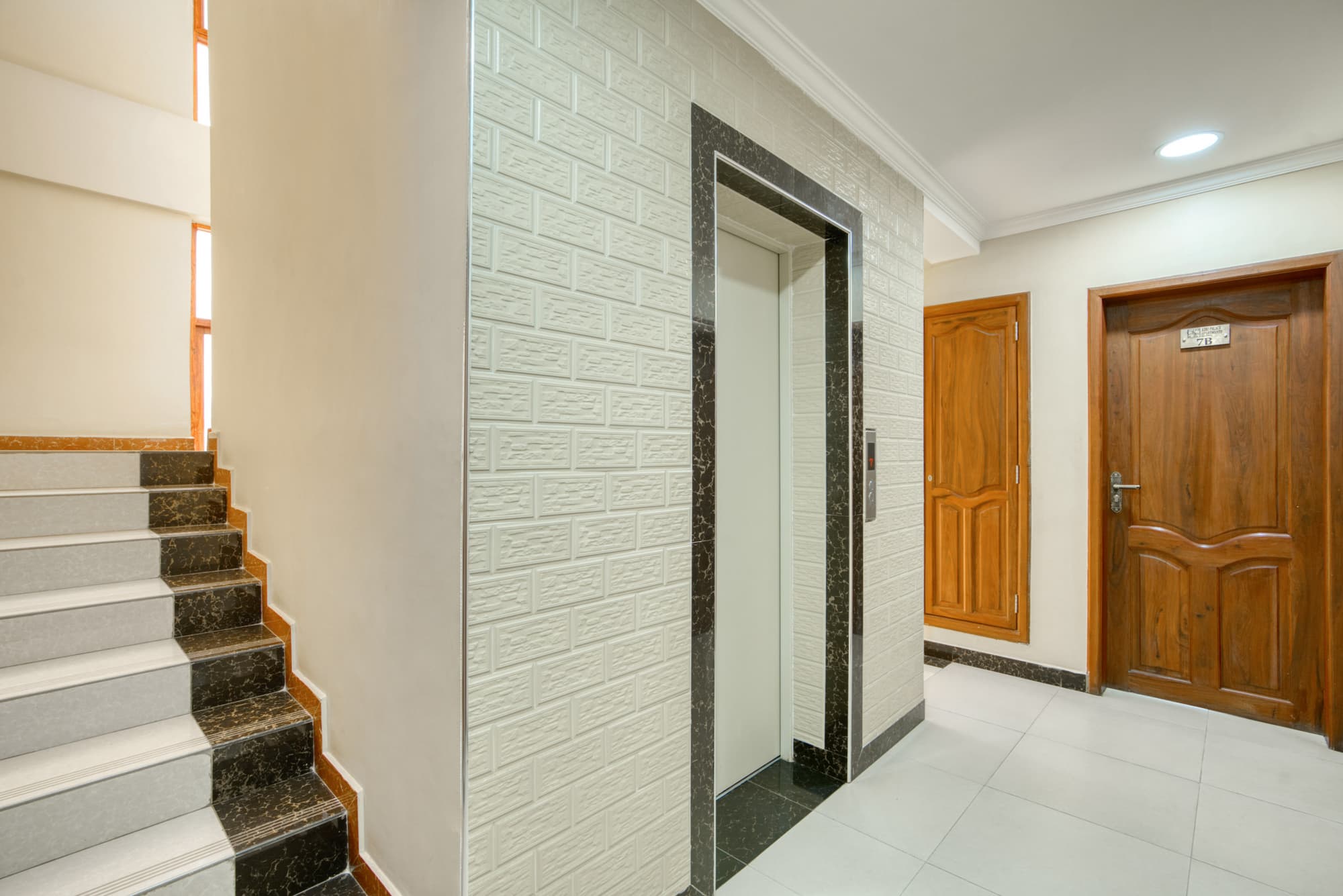 Kibo Palace Apartments -  Arusha, Lobby