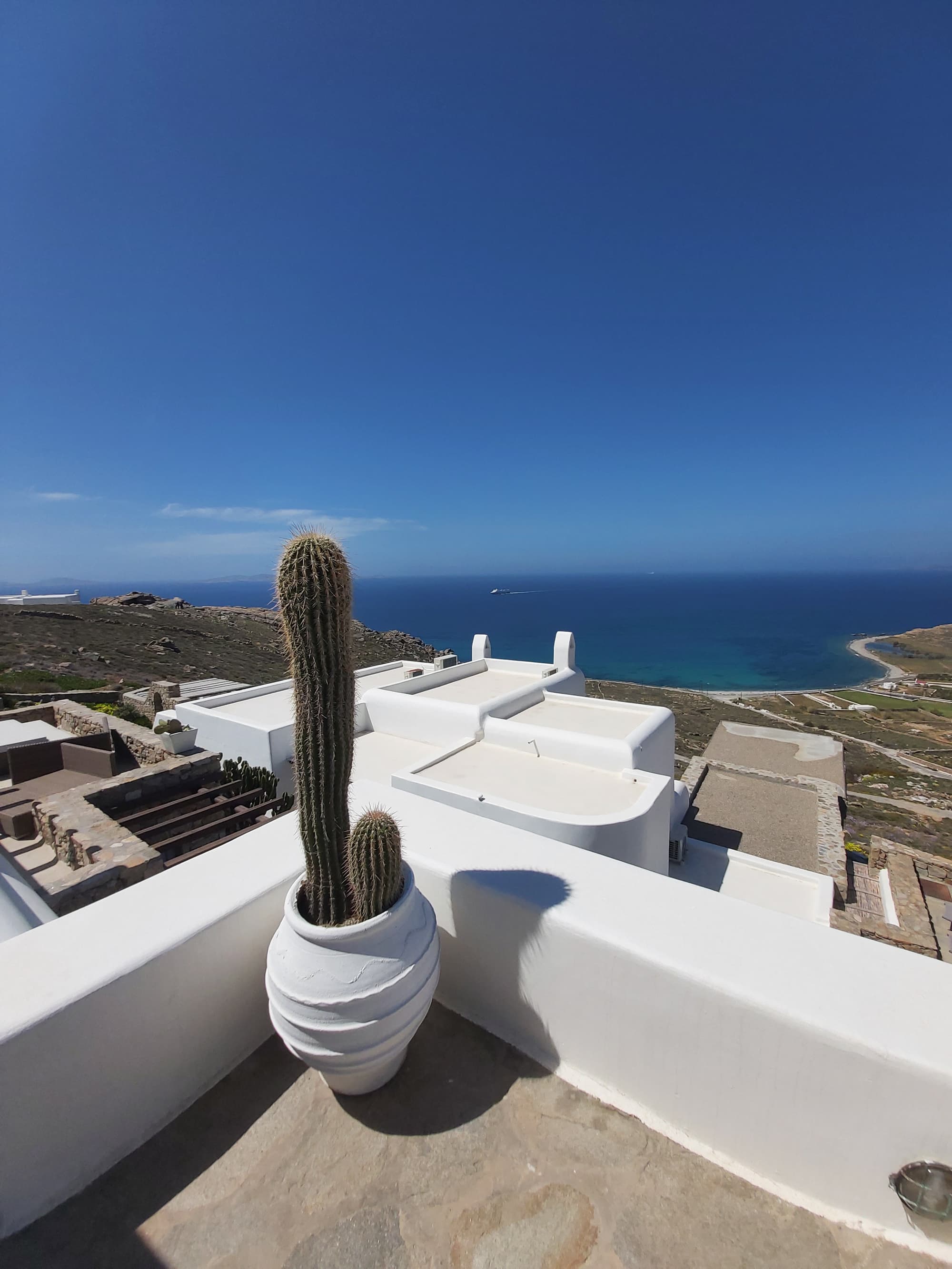 White Rock Suites & Villas, General view