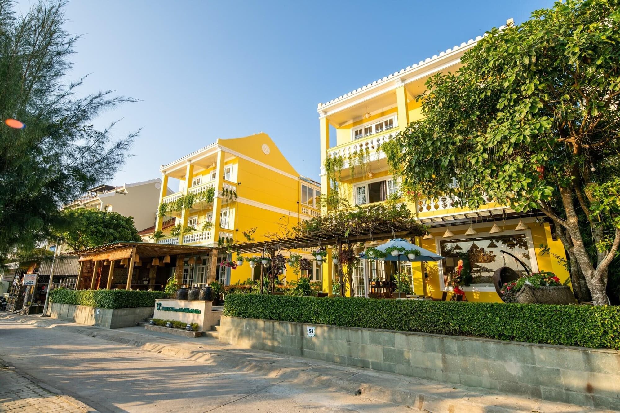 Triple Riverside Villa Hotel Hoian, General view