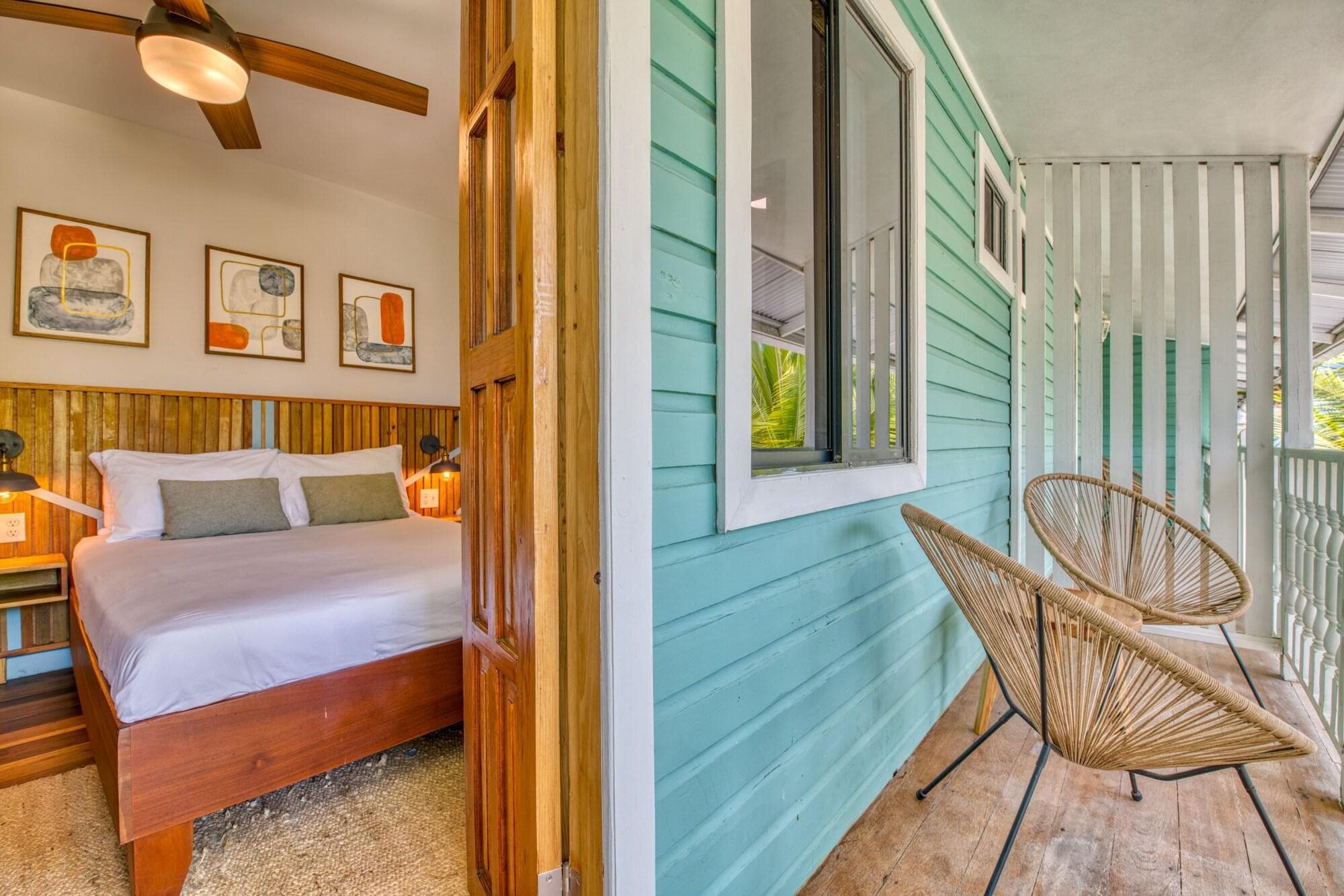 Bambuda Bocas Town, Room