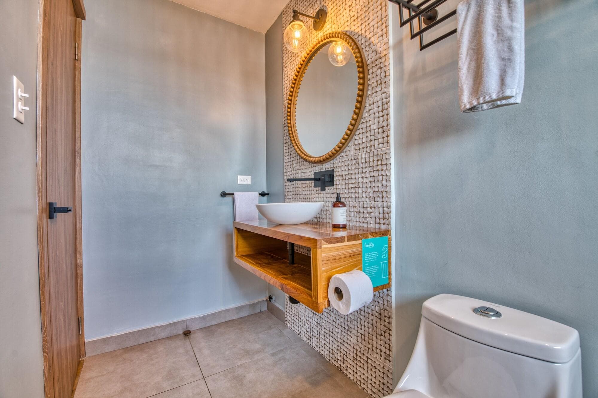 Bambuda Bocas Town, Room