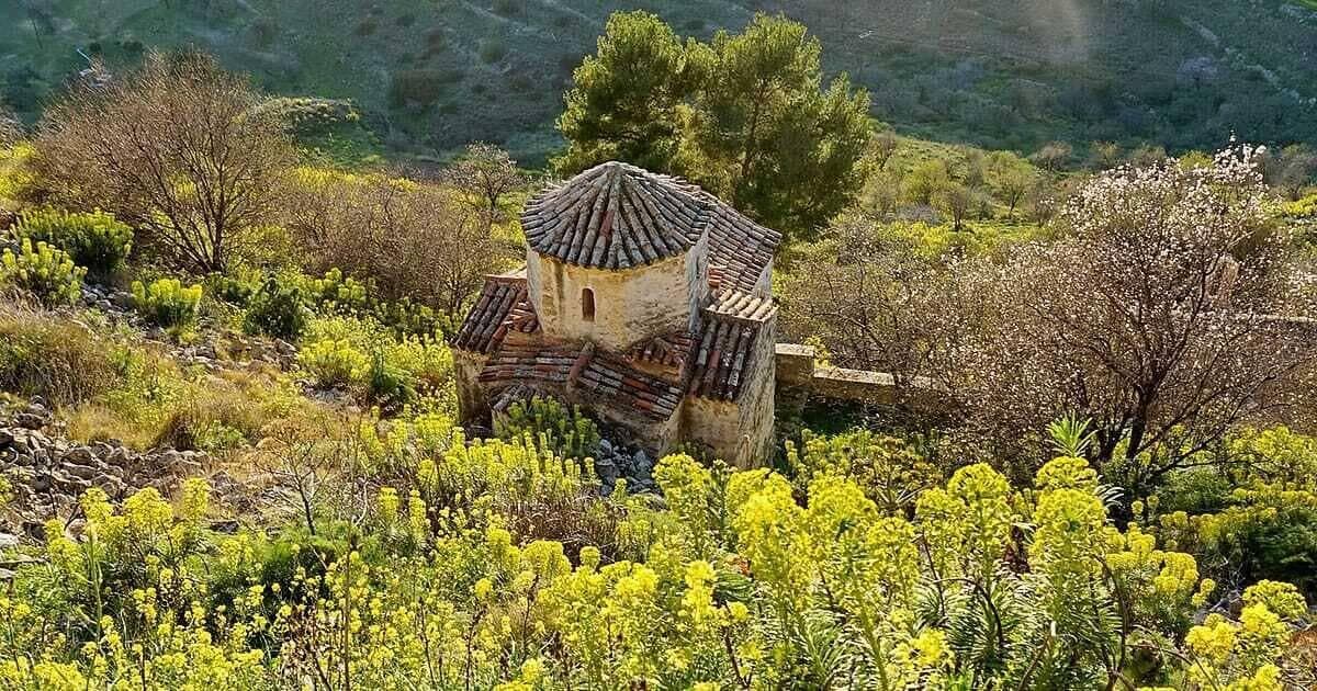 Kavos Bay Seafront Hotel, General view