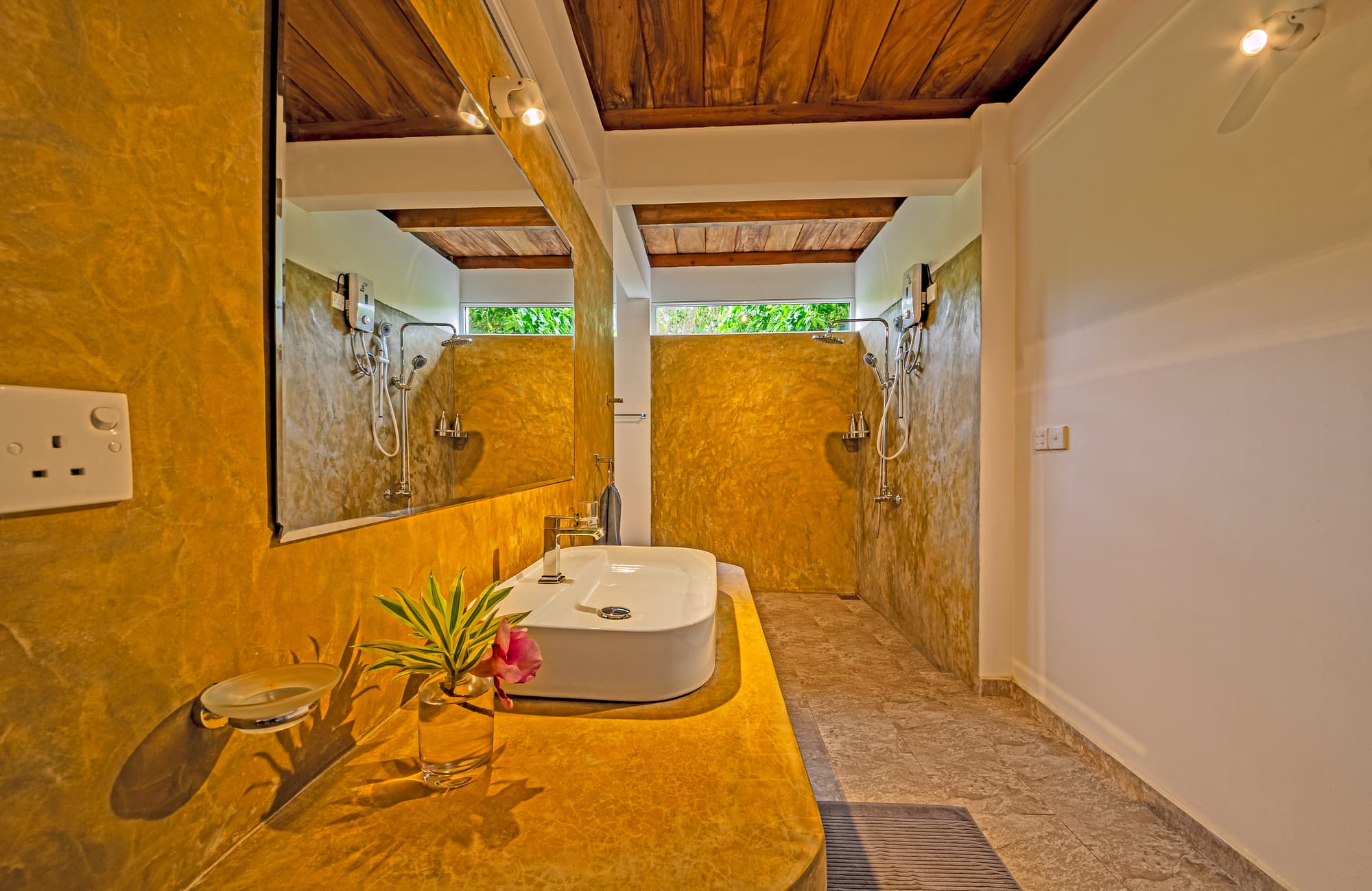 Jungle Beach Ahungalla, Room