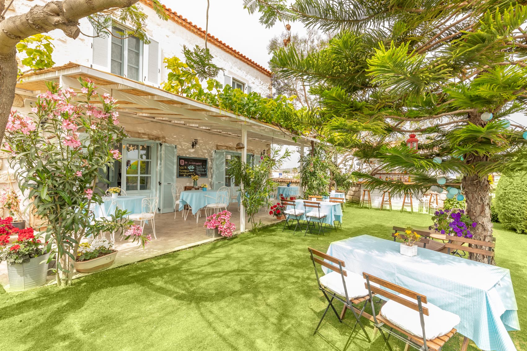 Deniz Kabuğu Hotel, Restaurant