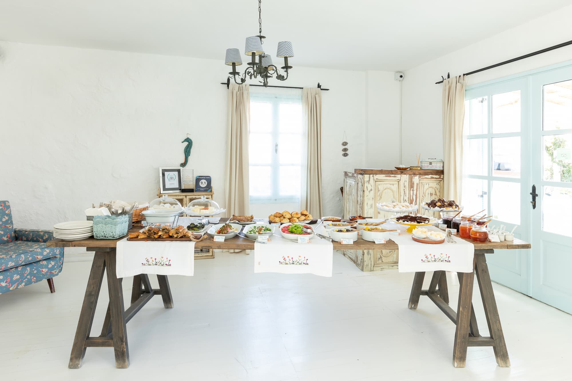 Deniz Kabuğu Hotel, Restaurant