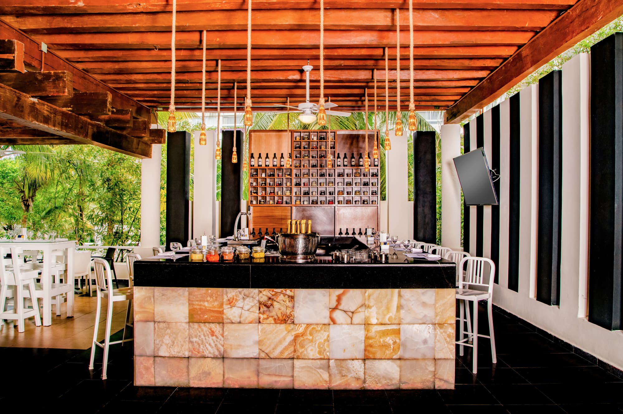 The Sens Cancun By Oasis, Bar