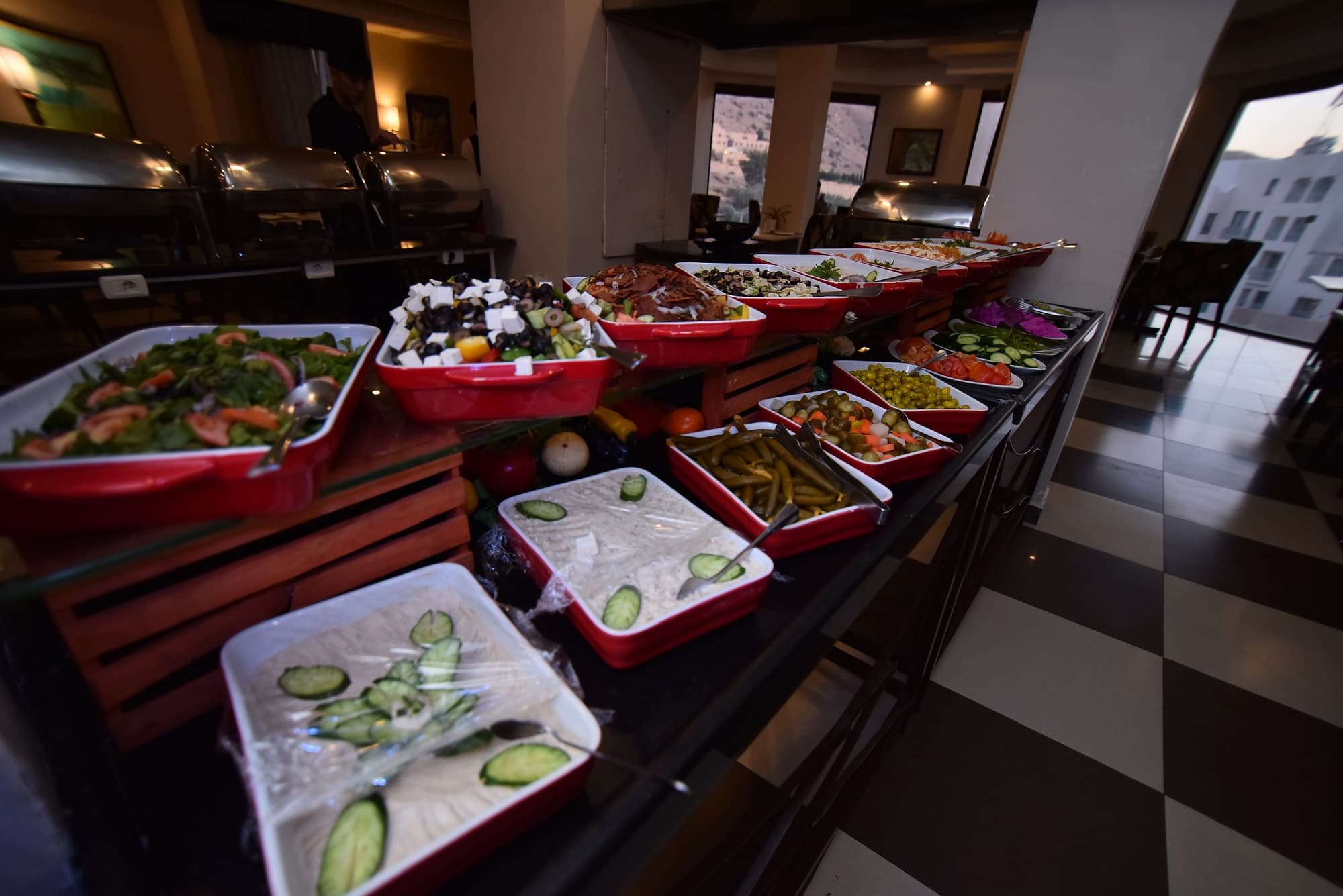 La Maison Hotel, Restaurant