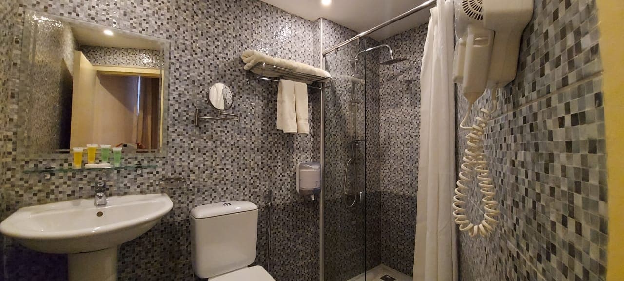 La Maison Hotel, Room