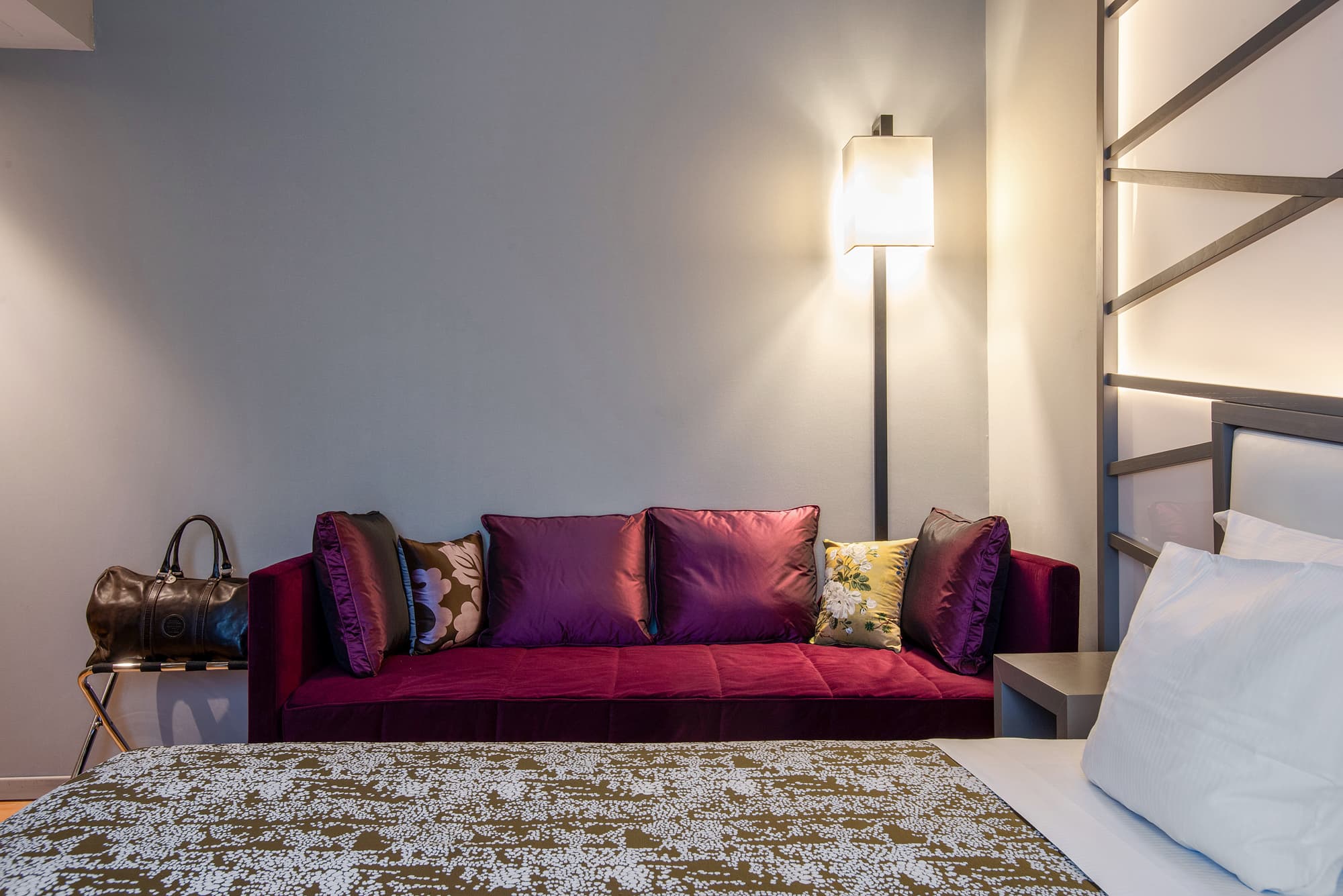 Fortyfive Squared, Room