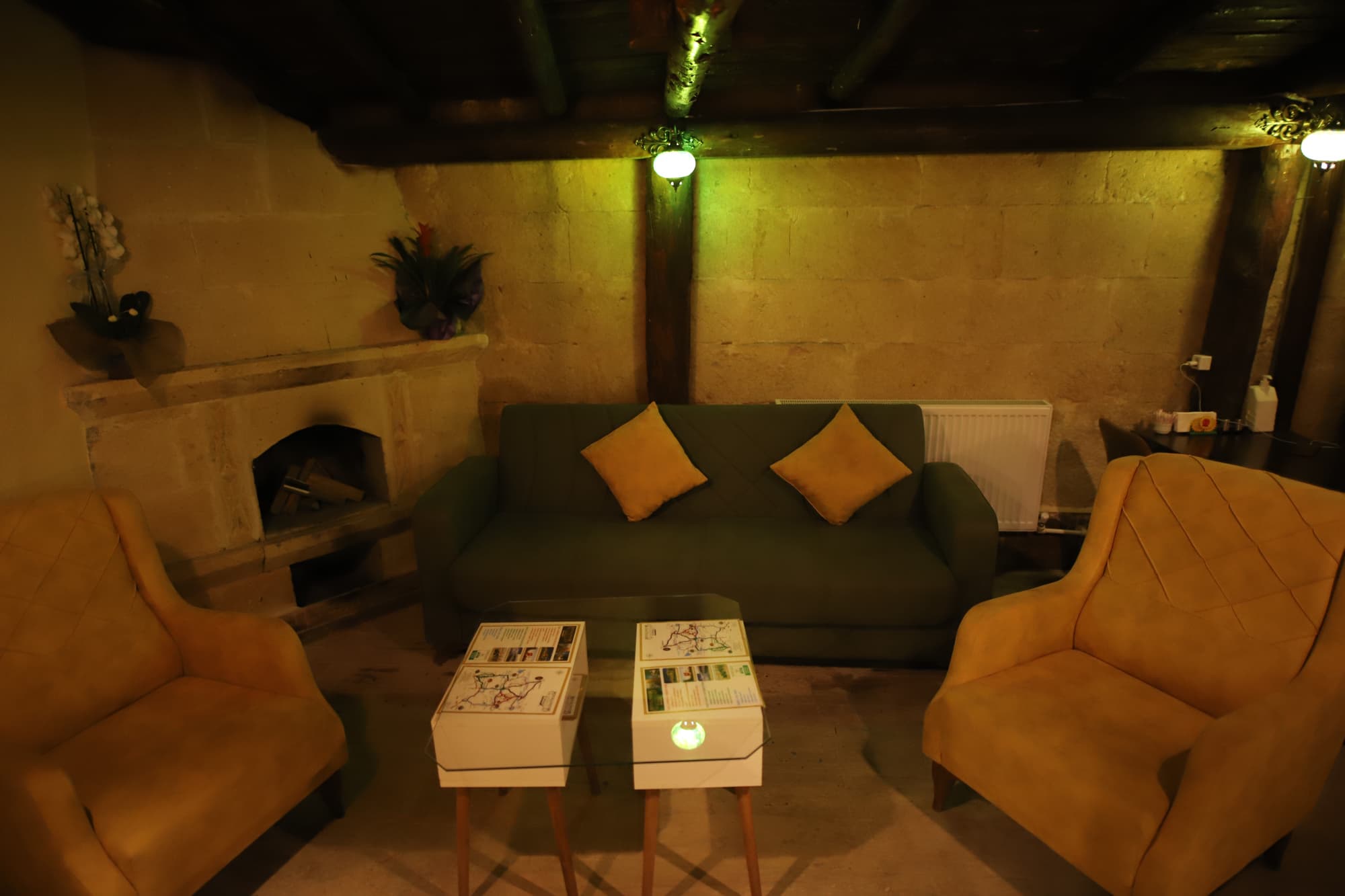 Heritage  Cave Inn, Lobby