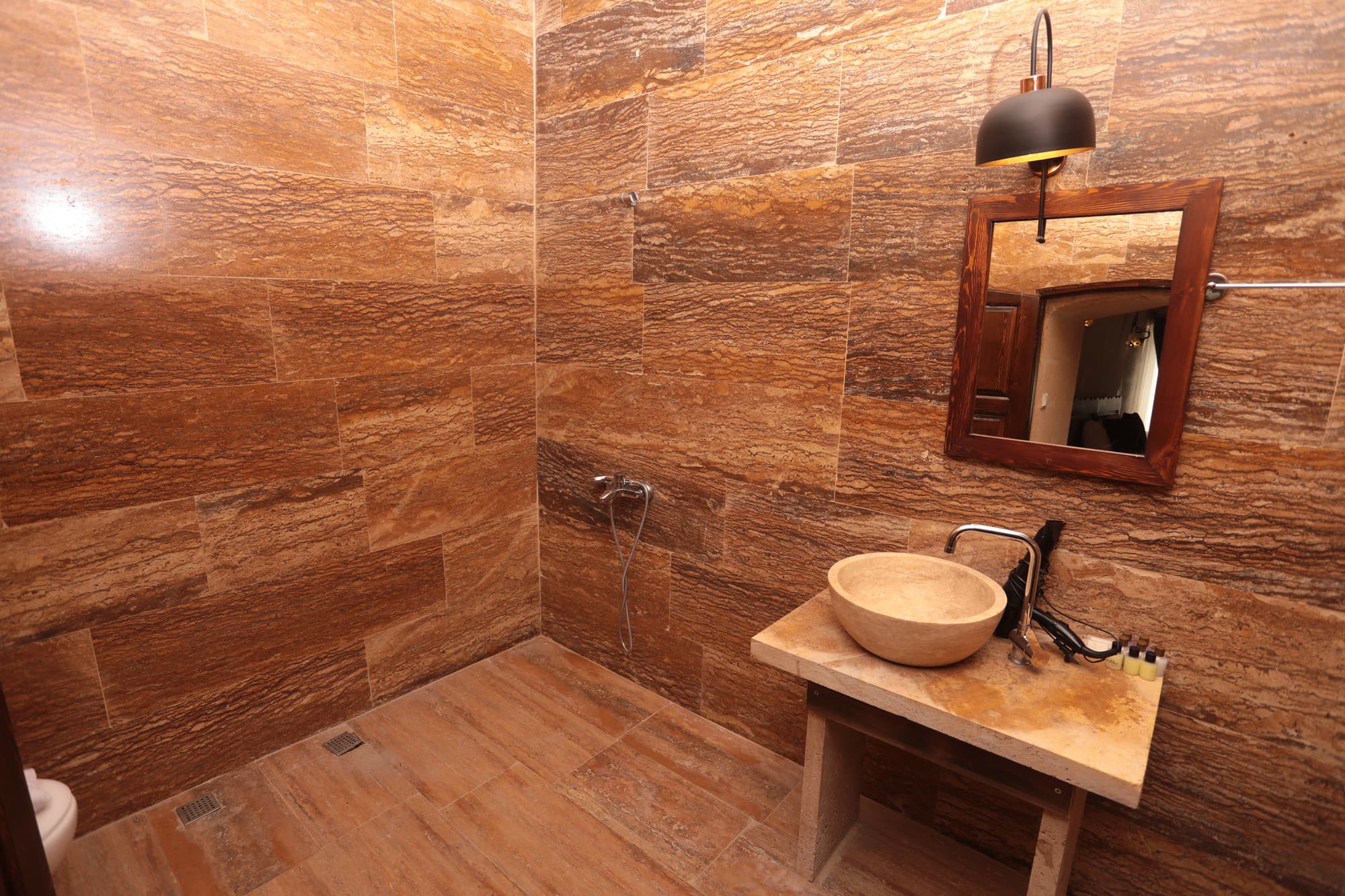 Heritage  Cave Inn, Room