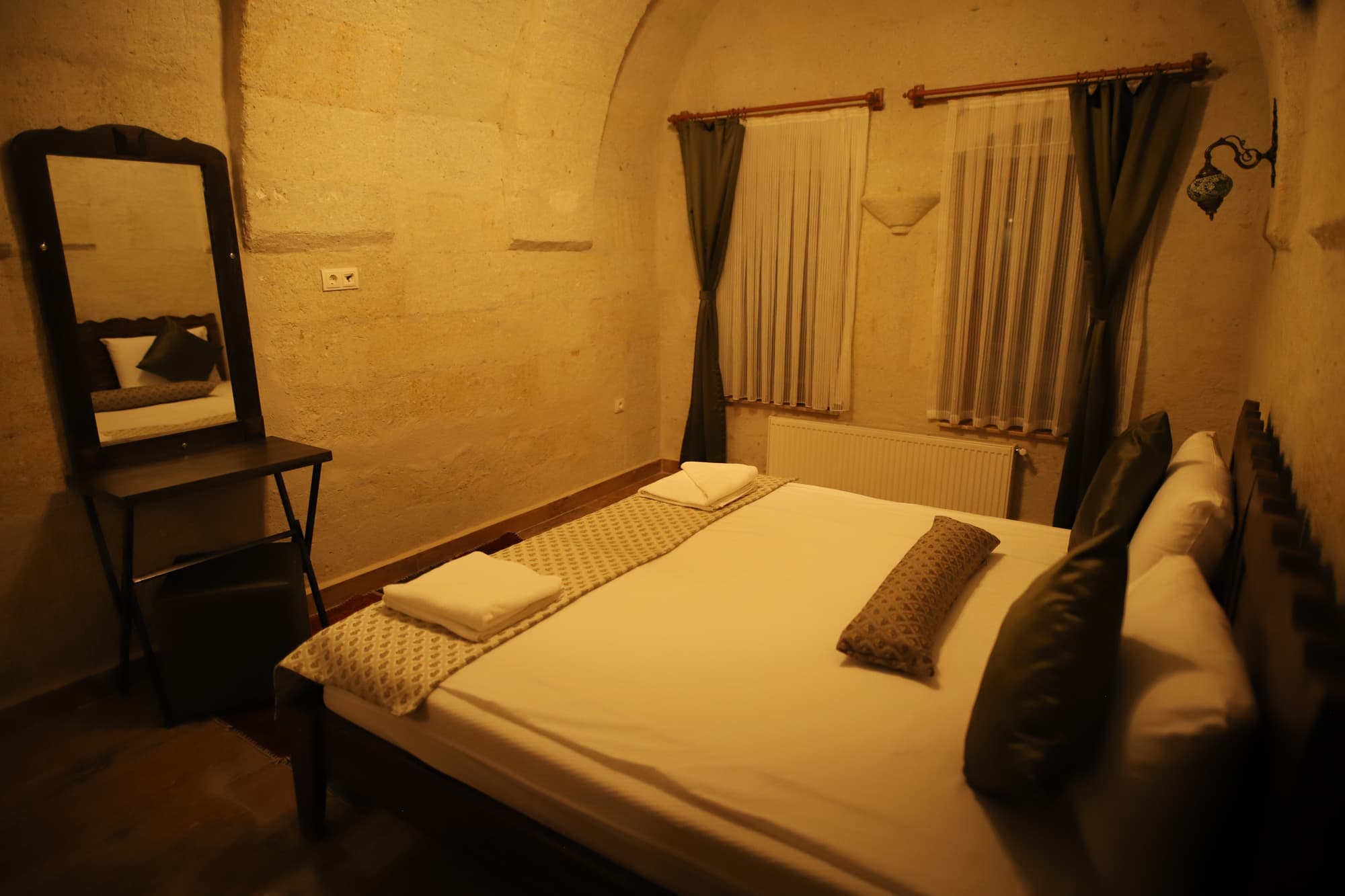 Heritage  Cave Inn, Room