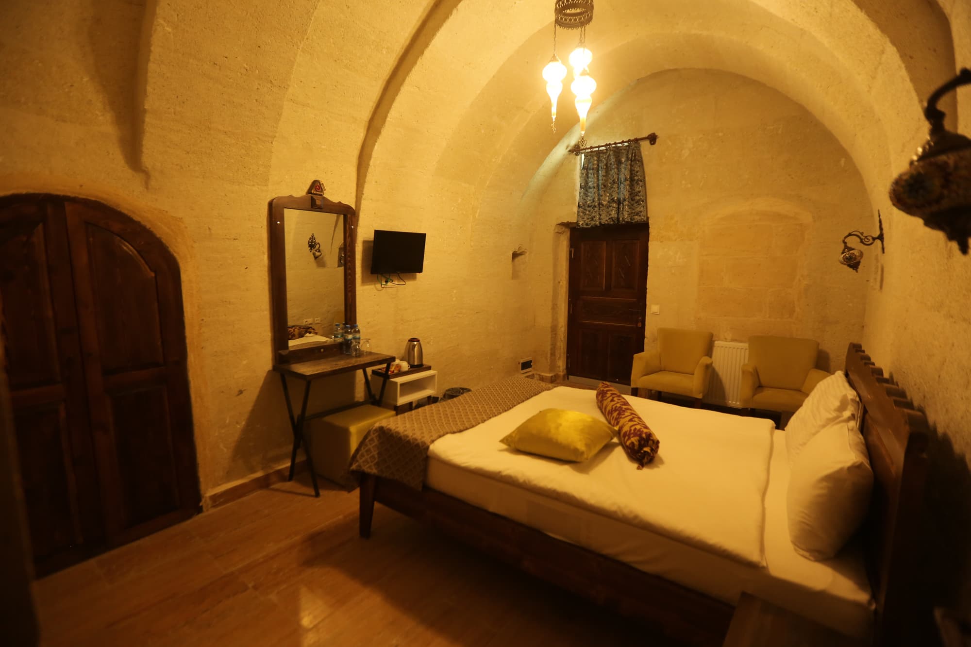 Heritage  Cave Inn, Room