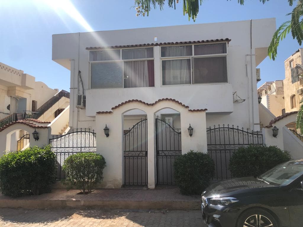 Sultan Sharm Hadaba Farsha, Room