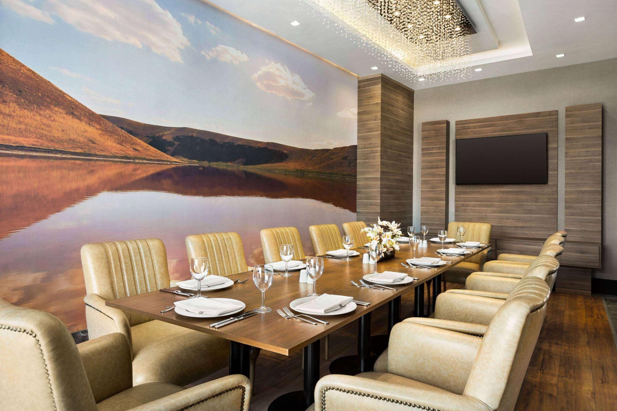 Ramada By Wyndham Karapinar, Restaurant