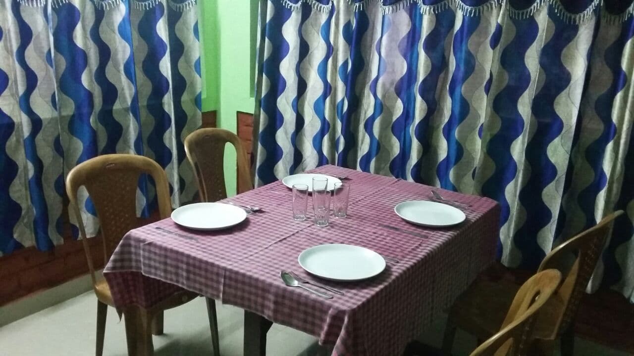 Quadiriya Palace, Restaurant