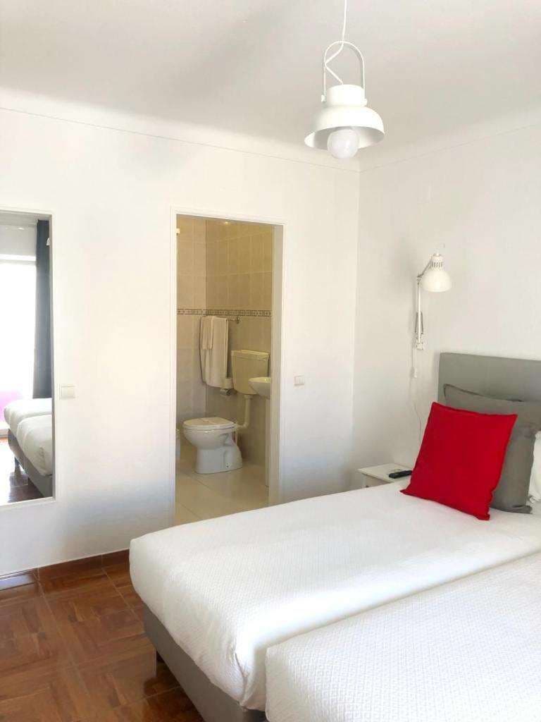 The Bulldog Inn - Duna Parque Group, 