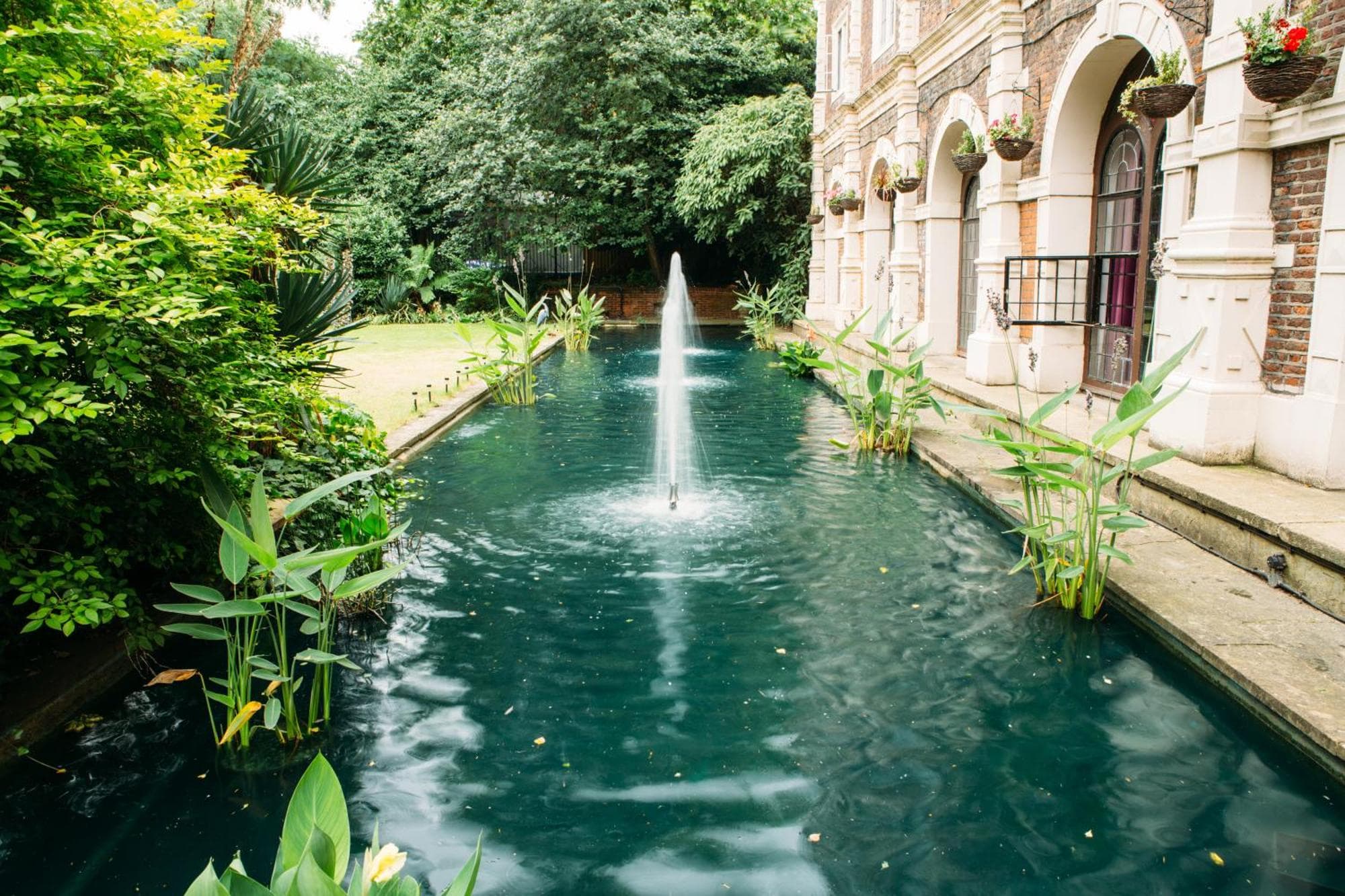 Safestay London Kensington Holland Park, 